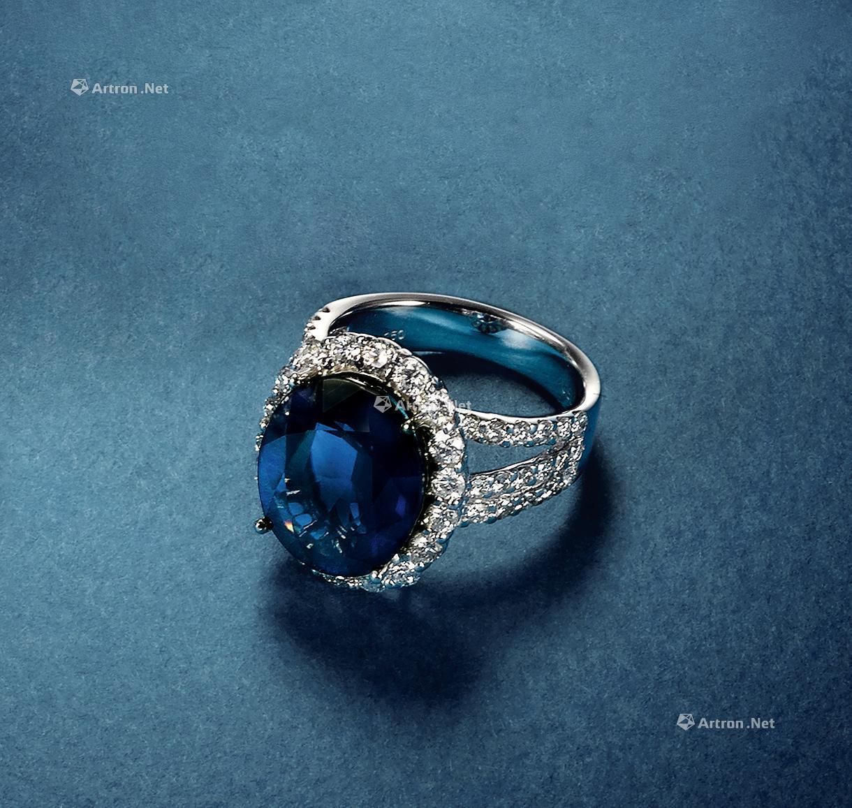 买戒指蓝宝石还是钻戒(蓝宝石戒指和钻戒哪个保值)