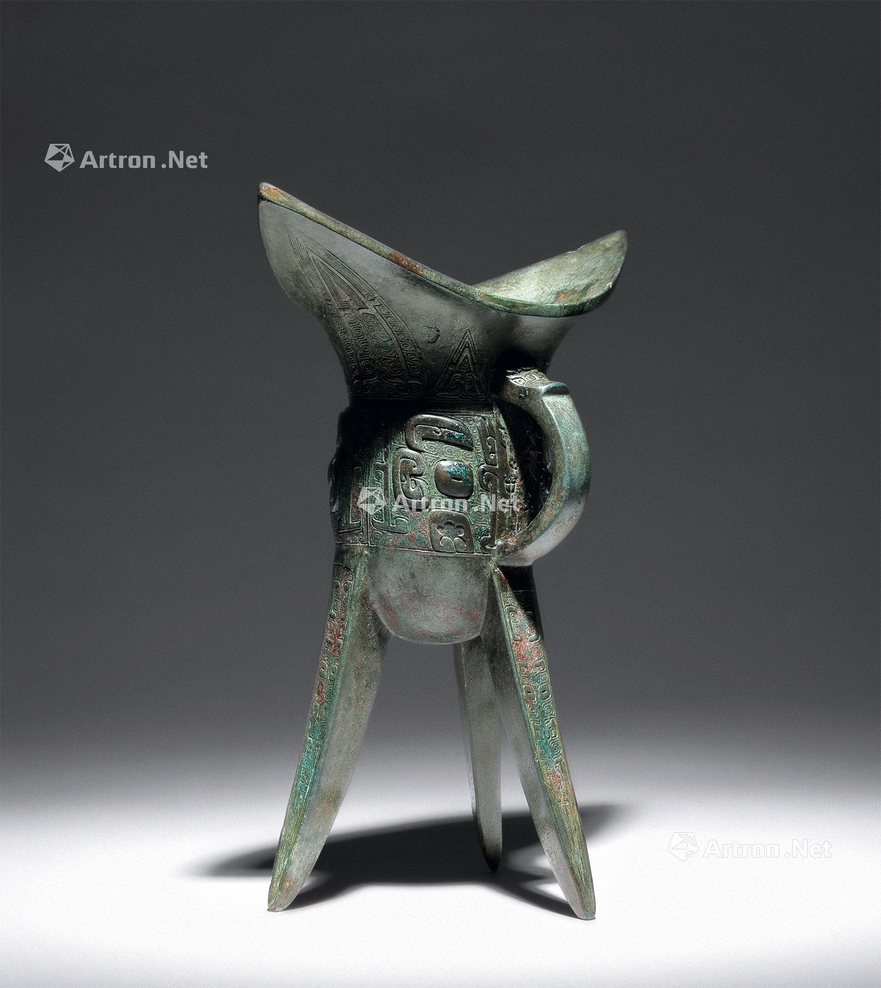 0208西周青铜饕餮纹角