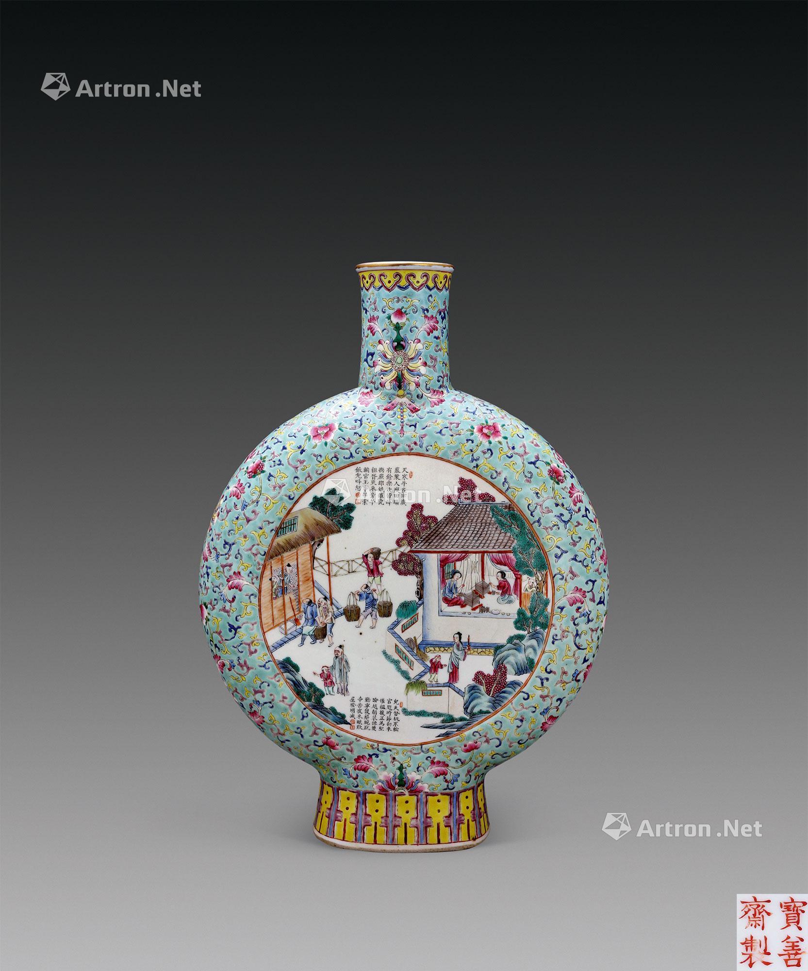 0039清同治松石绿地粉彩开光耕织图抱月瓶