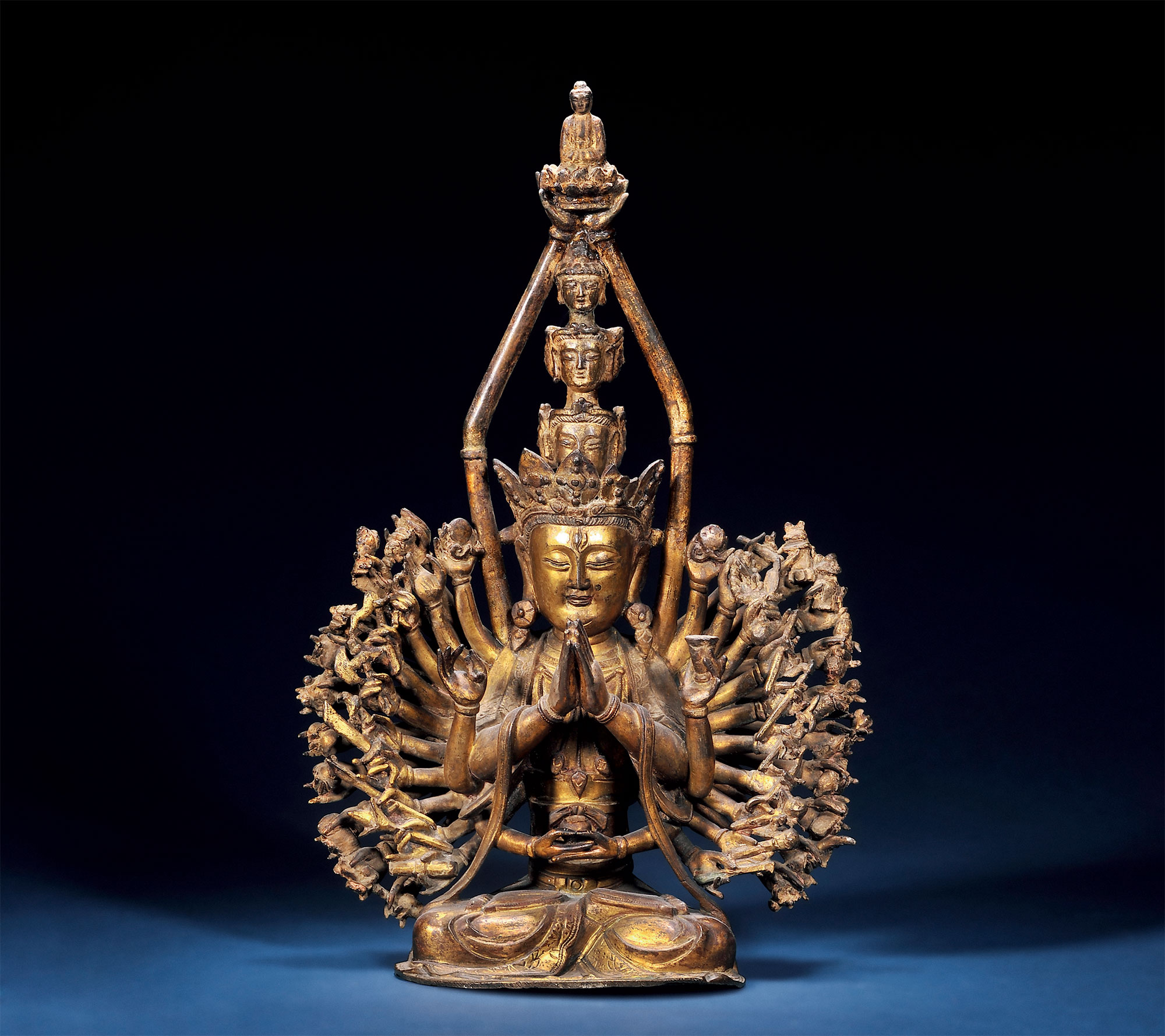 3081明铜鎏金准提观音像