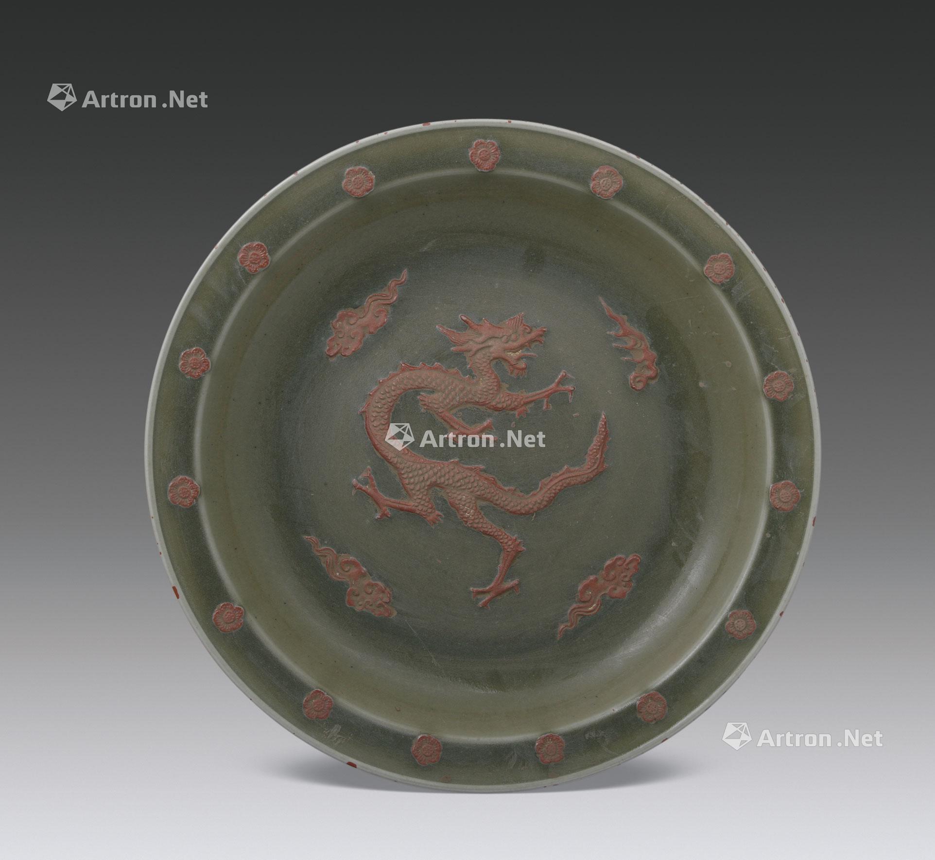 【明 龙泉窑龙纹大盘】拍卖品_图片_价格_鉴赏_明代单色釉瓷器_雅昌