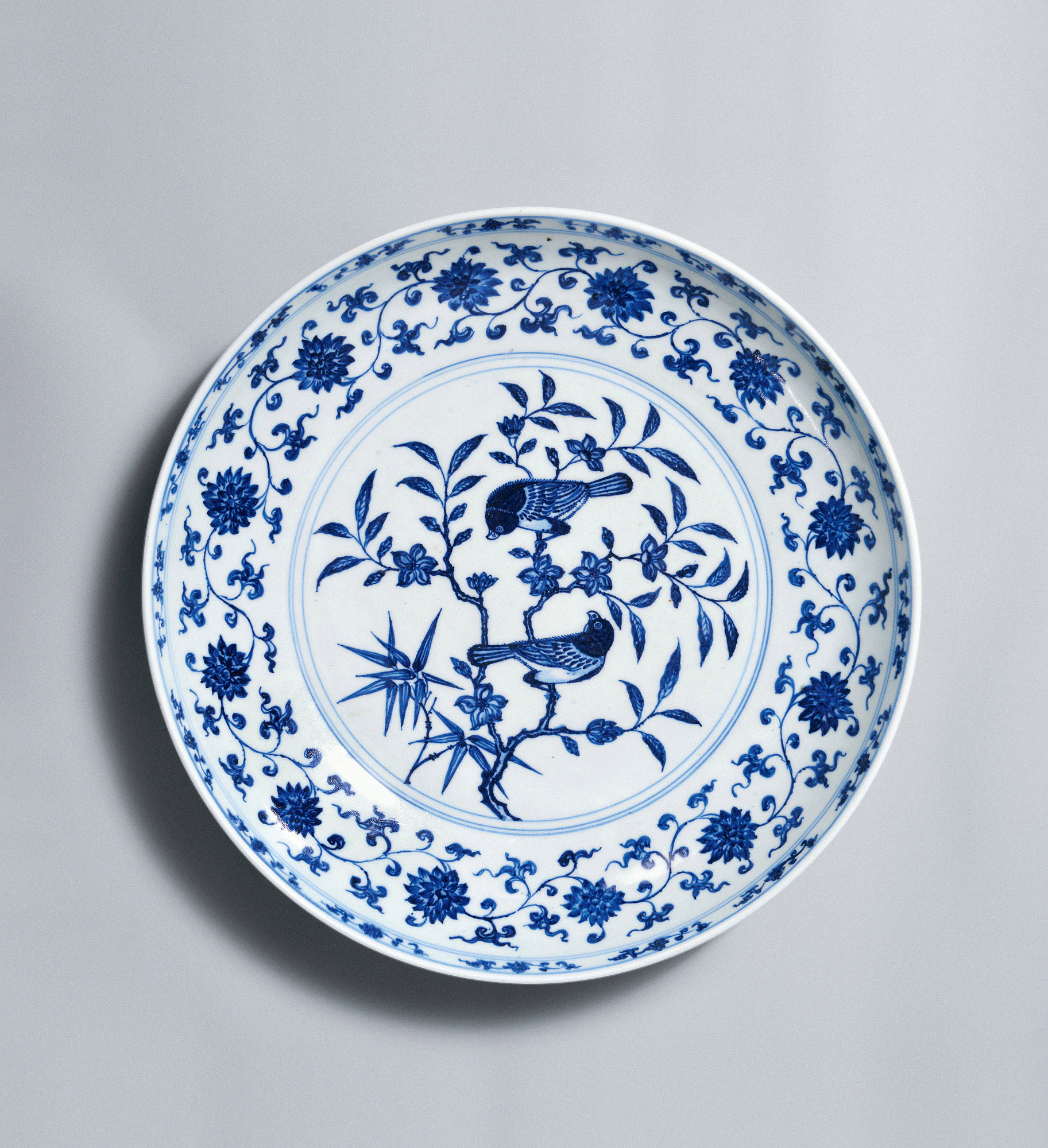 【清雍正 青花花鸟纹大盘】拍卖品_图片_价格_鉴赏_清代青花瓷器_雅昌