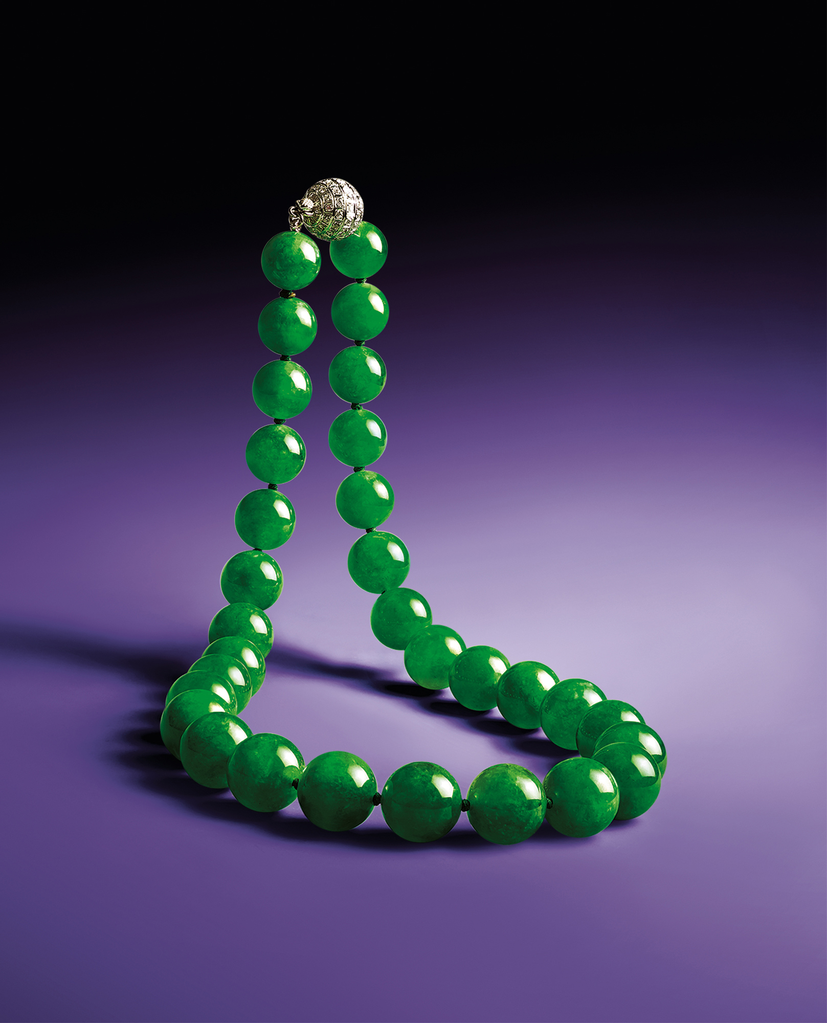 3247缅甸天然翡翠珠配钻石颈链