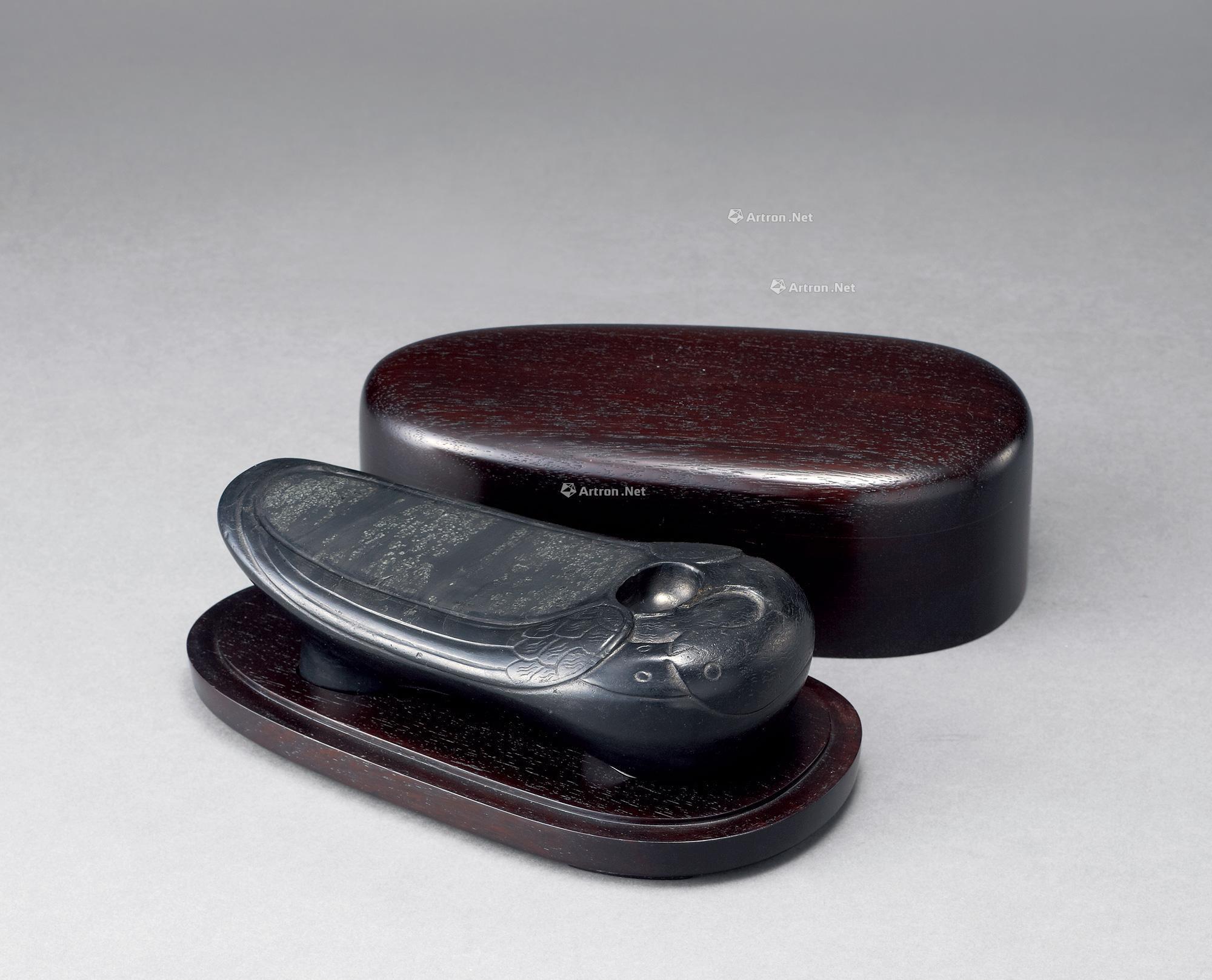 0662 清 歙石鹅型砚