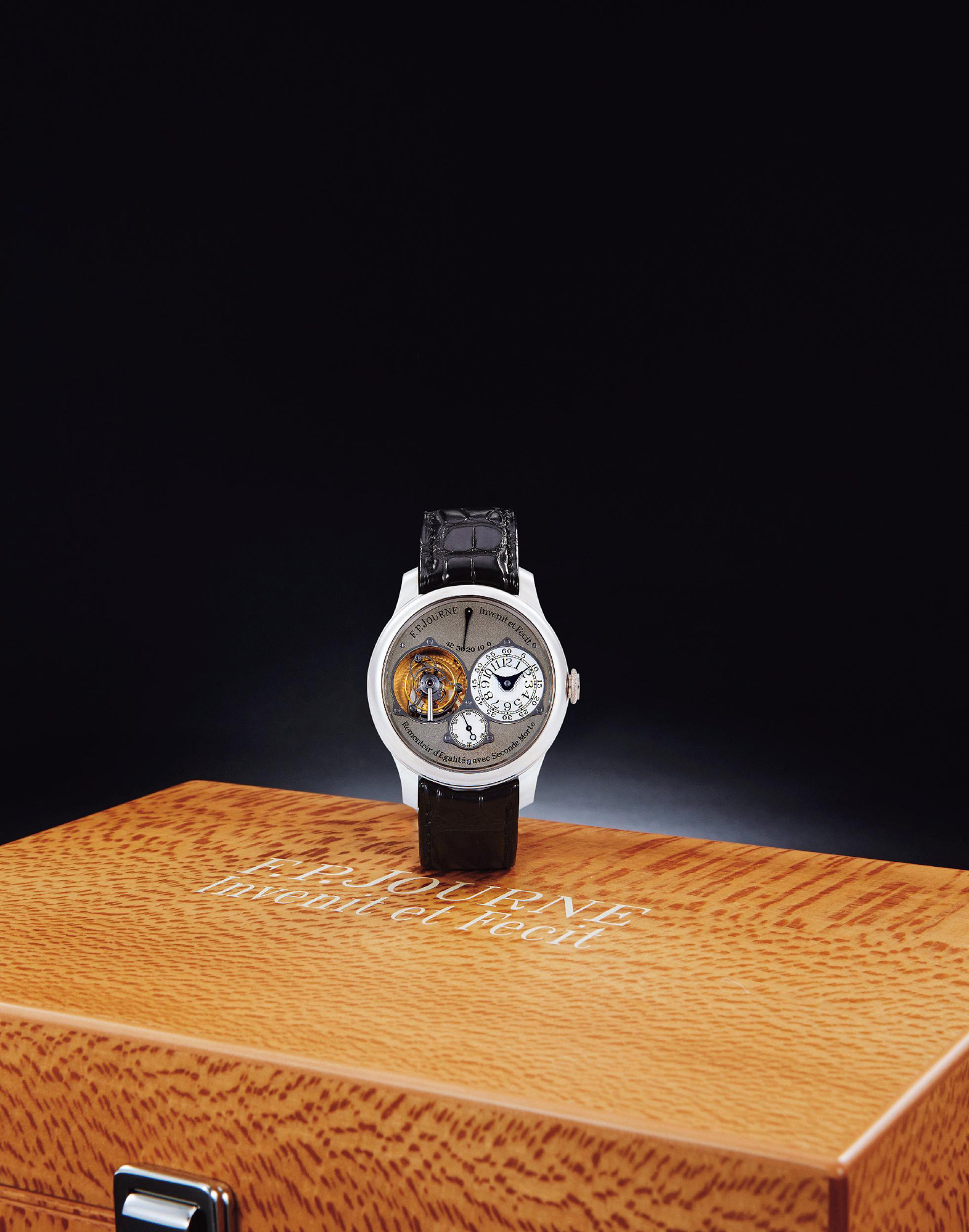 13254儒纳69tourbillonsouverain系列950铂金69手动上弦腕表