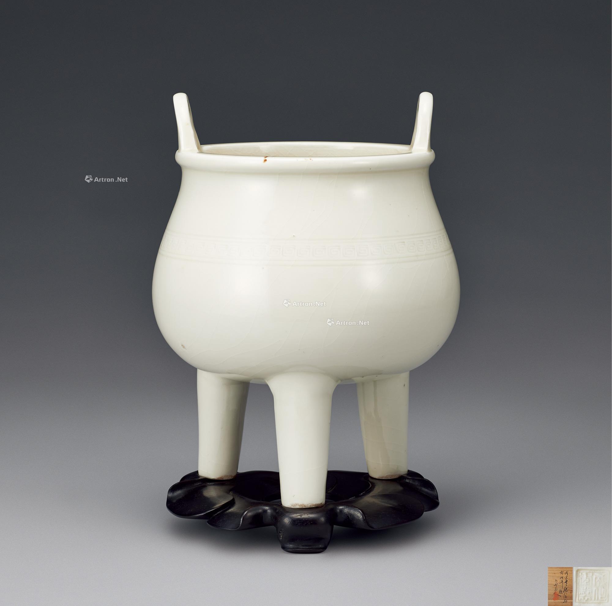 【明 白瓷三足双耳香炉】拍卖品_图片_价格_鉴赏_明代单色釉瓷器_雅昌