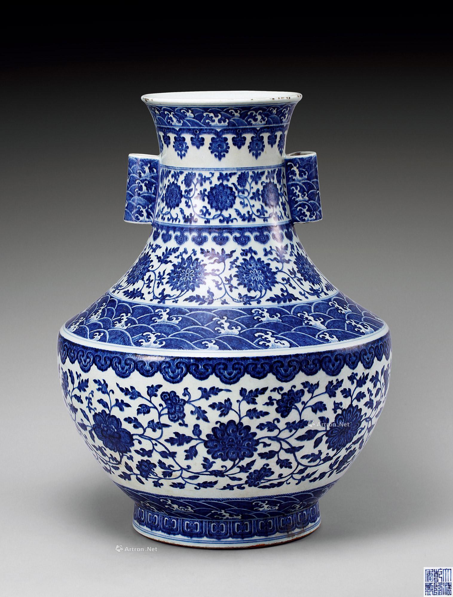 【清乾隆 青花缠枝花卉贯耳尊】拍卖品_图片_价格_鉴赏_清代青花瓷器