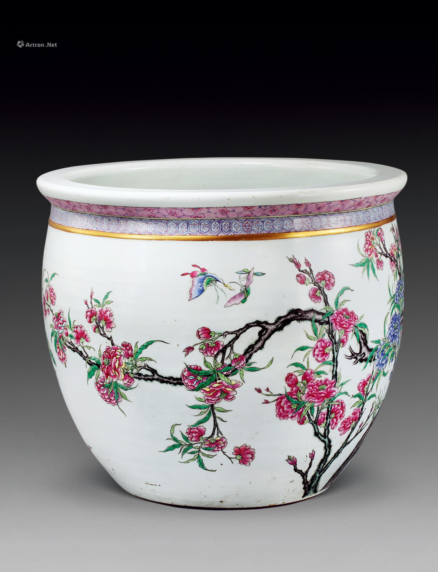 2981 清光绪 粉彩花蝶大缸