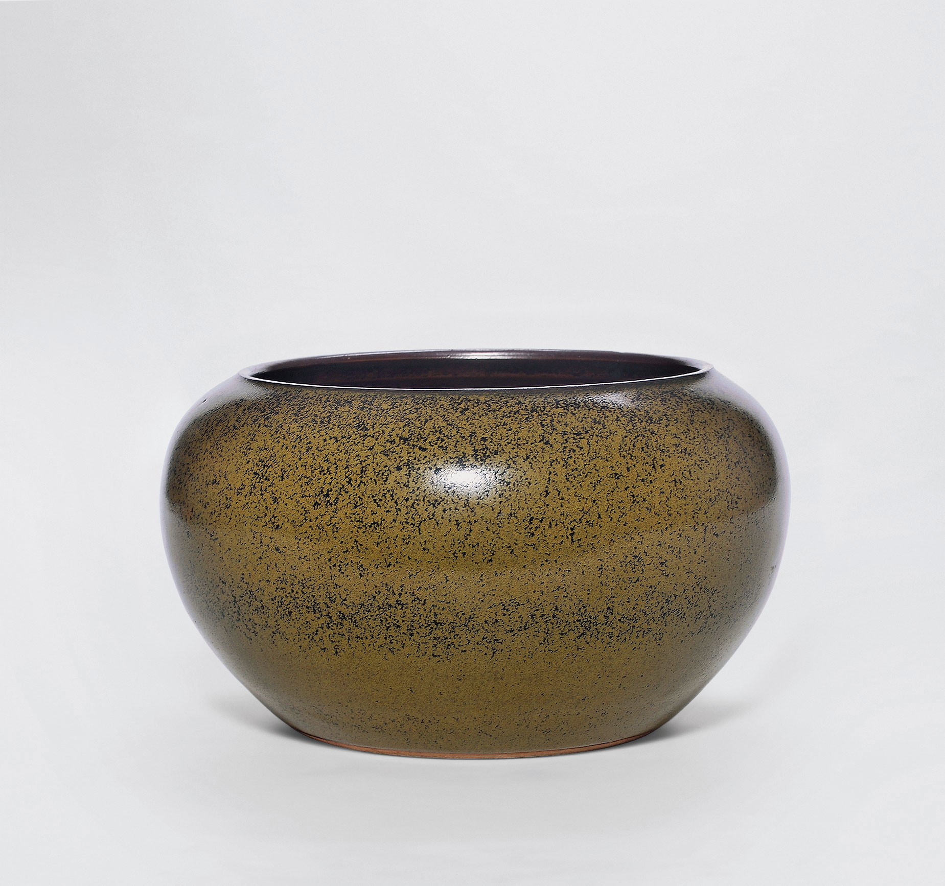 4767 清中期 茶叶末釉小缸