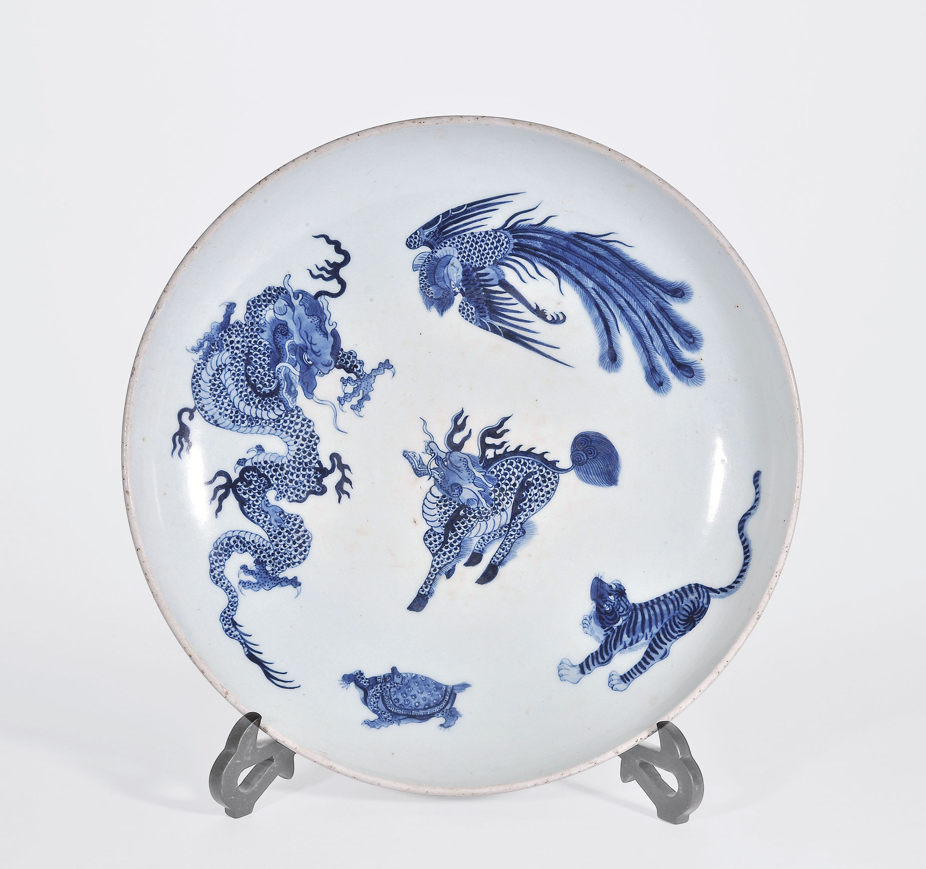 4086清雍正青花瑞兽纹大盘