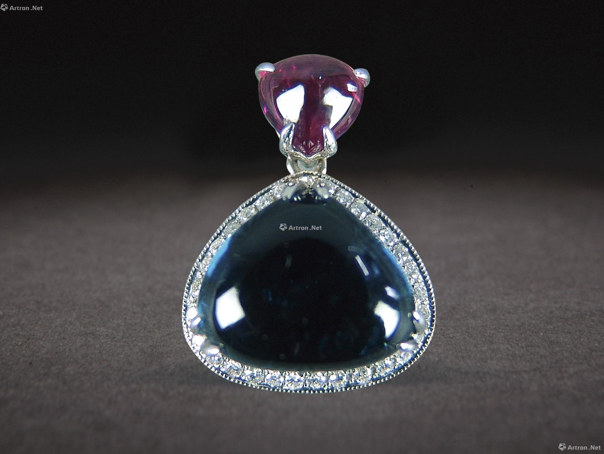 0437 18k金镶钻蓝碧玺挂坠