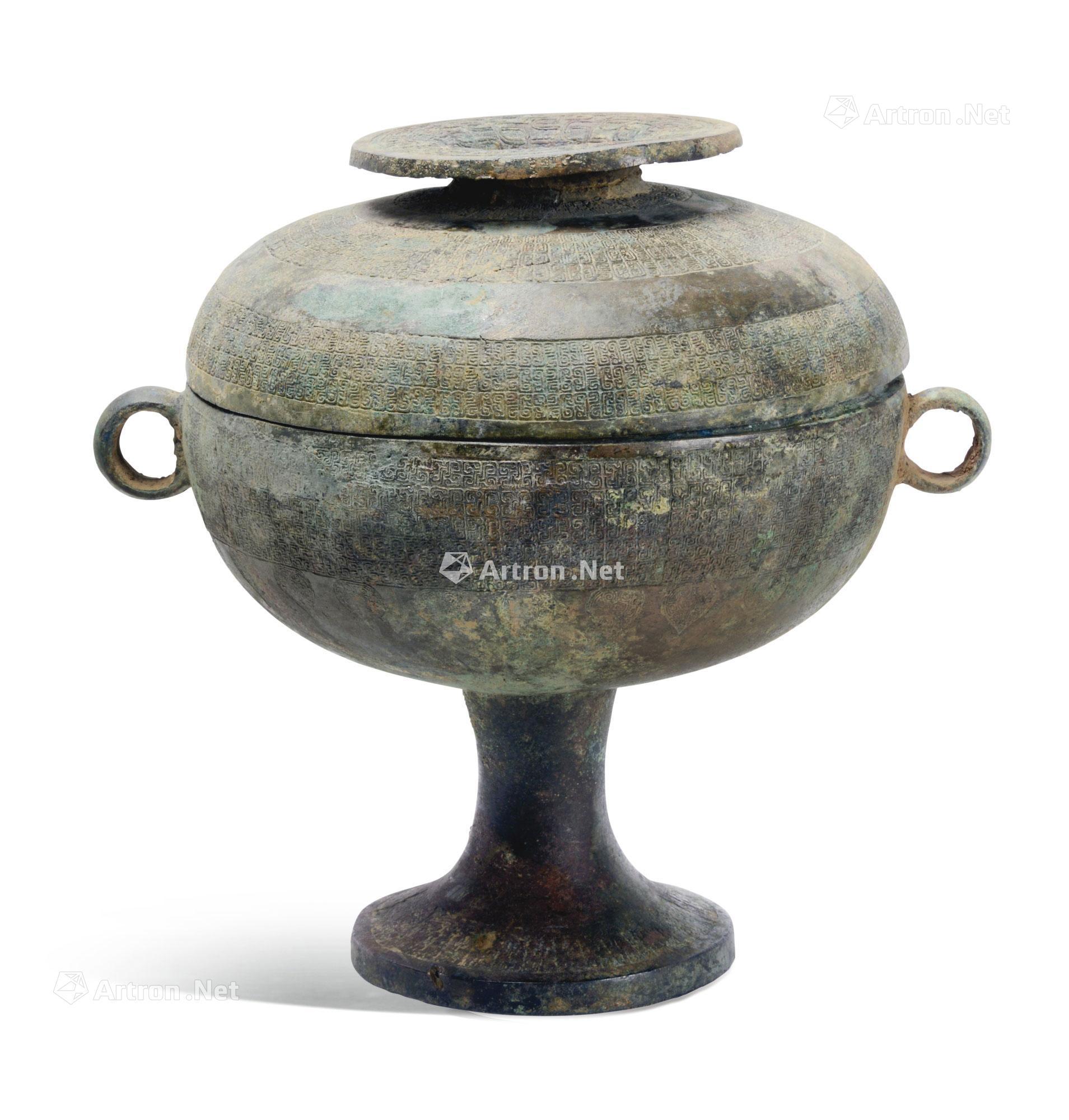 0012春秋时期青铜交龙几何纹盖豆