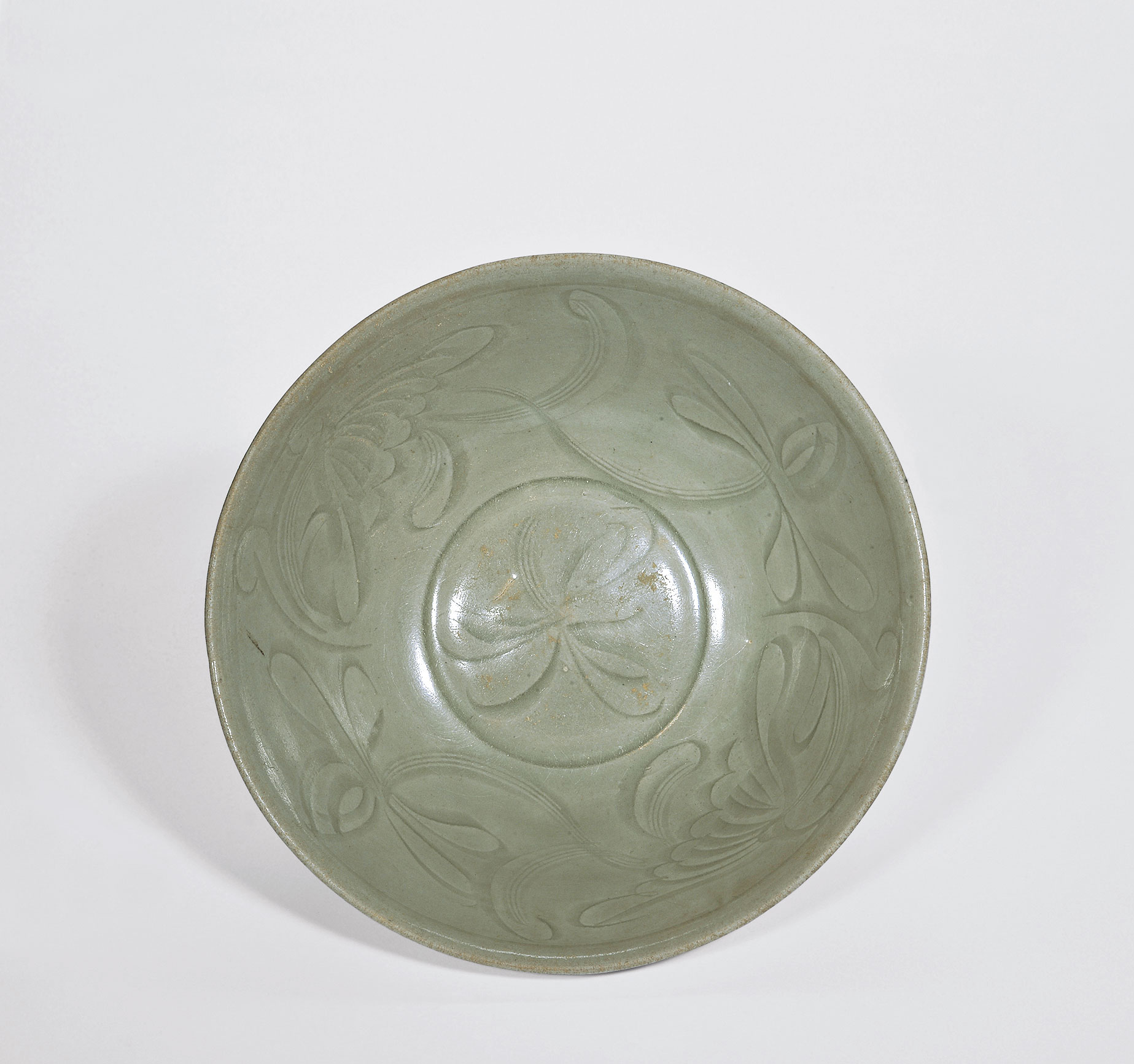 龙泉窑青釉刻花花卉纹大碗】拍卖品_图片_价格_鉴赏_元代以前陶瓷