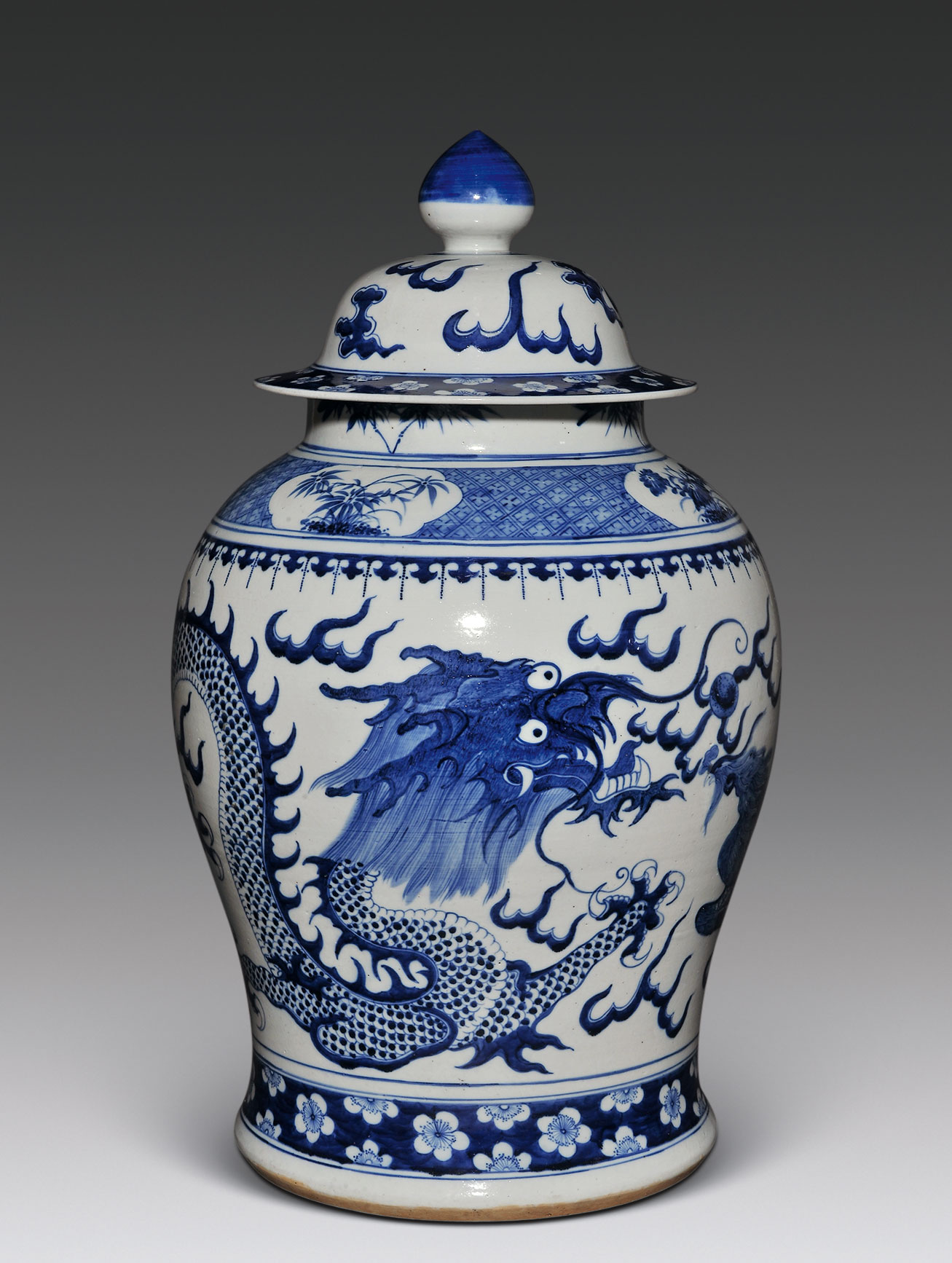 4259清晚期青花龙凤纹将军罐