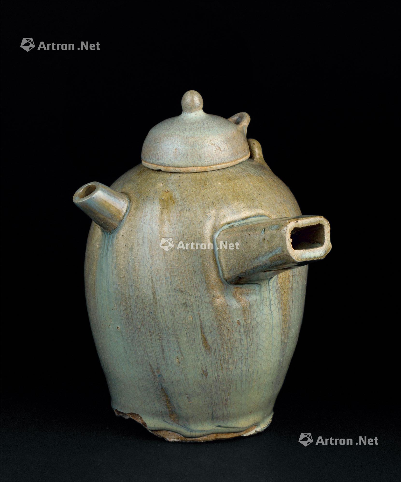 1240 唐代(618～907) 窑变茶器水注