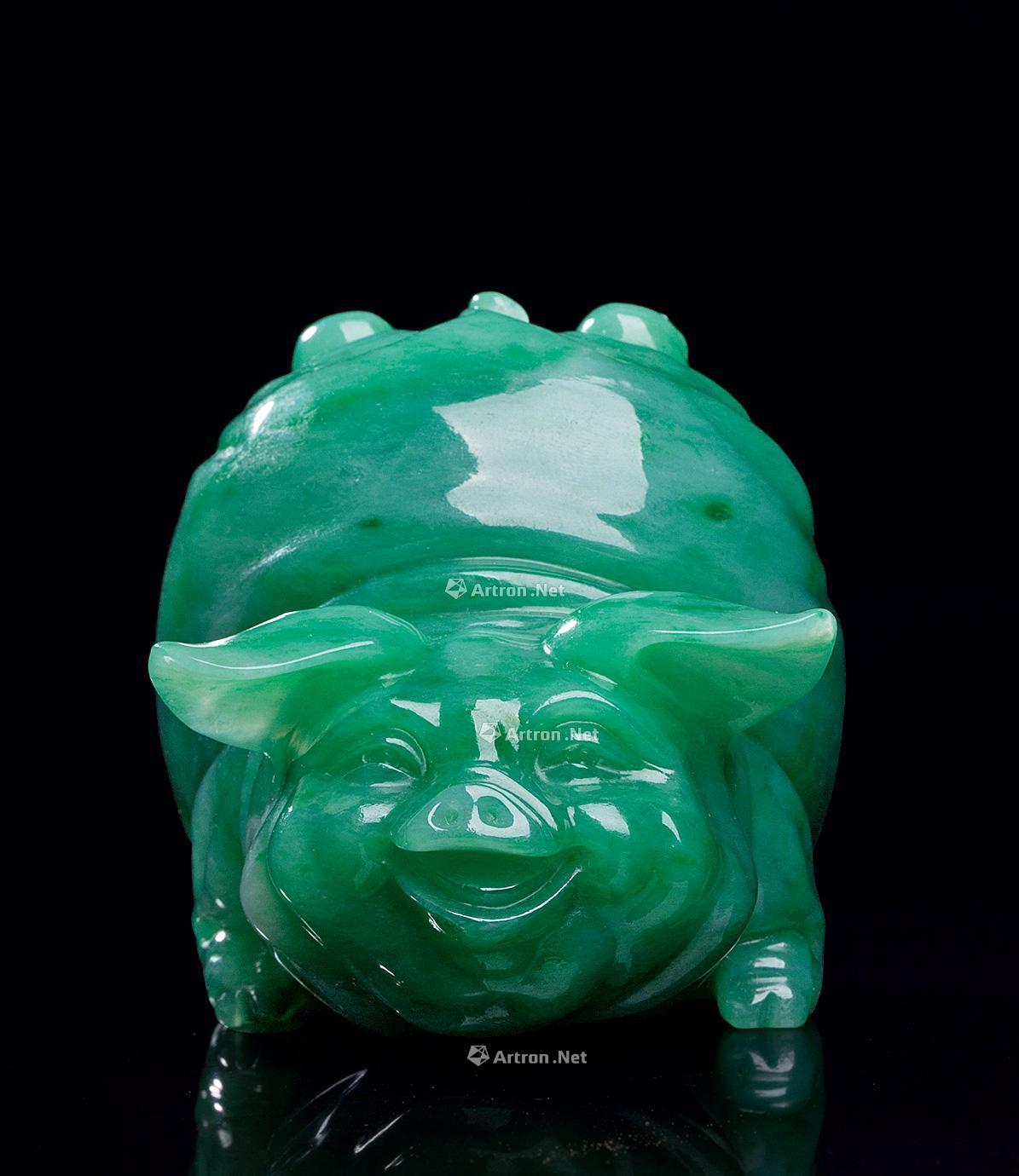 1178近代翡翠雕猪形摆件