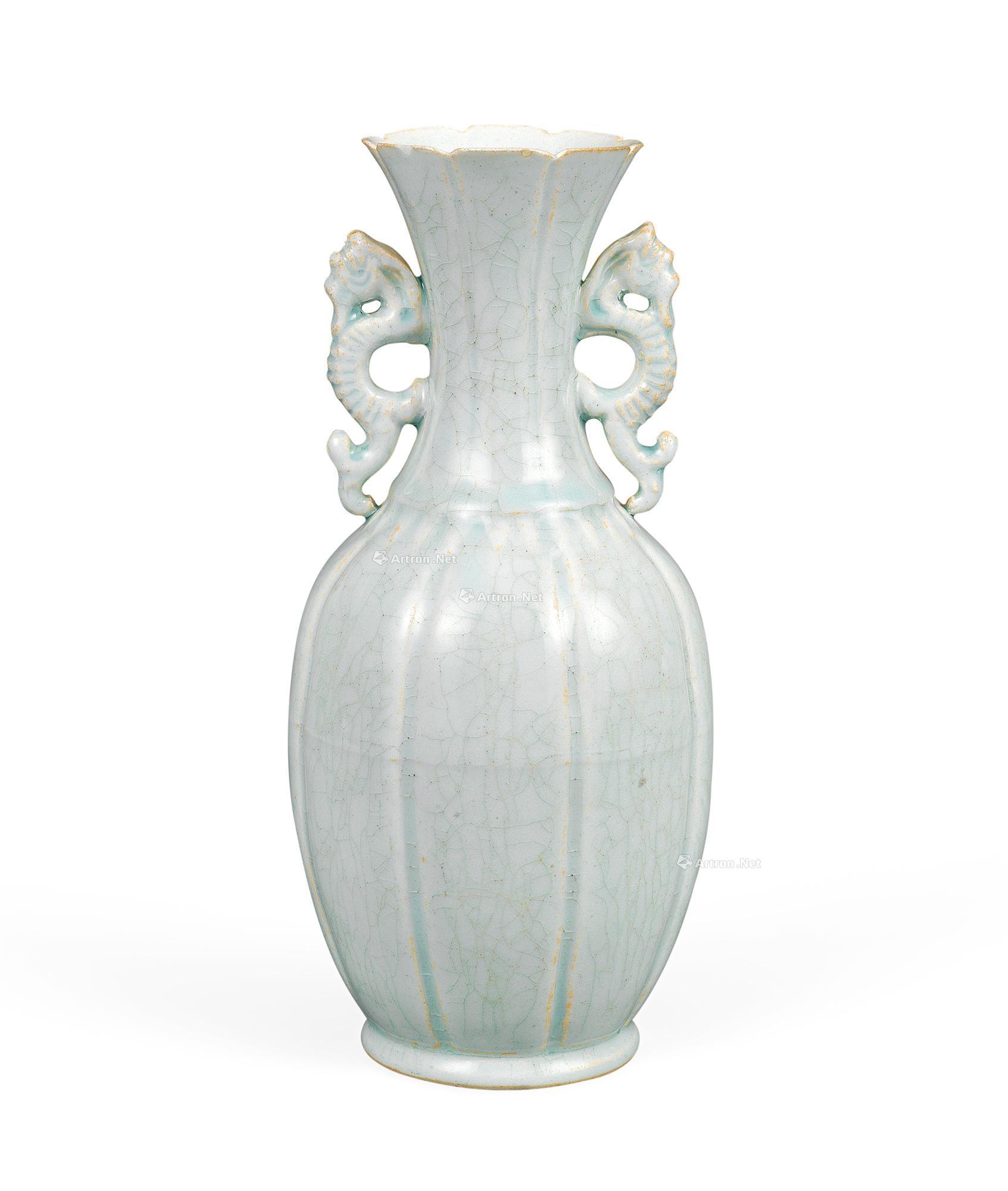 1612 宋 景德镇湖田窑影青瓜棱双耳瓶