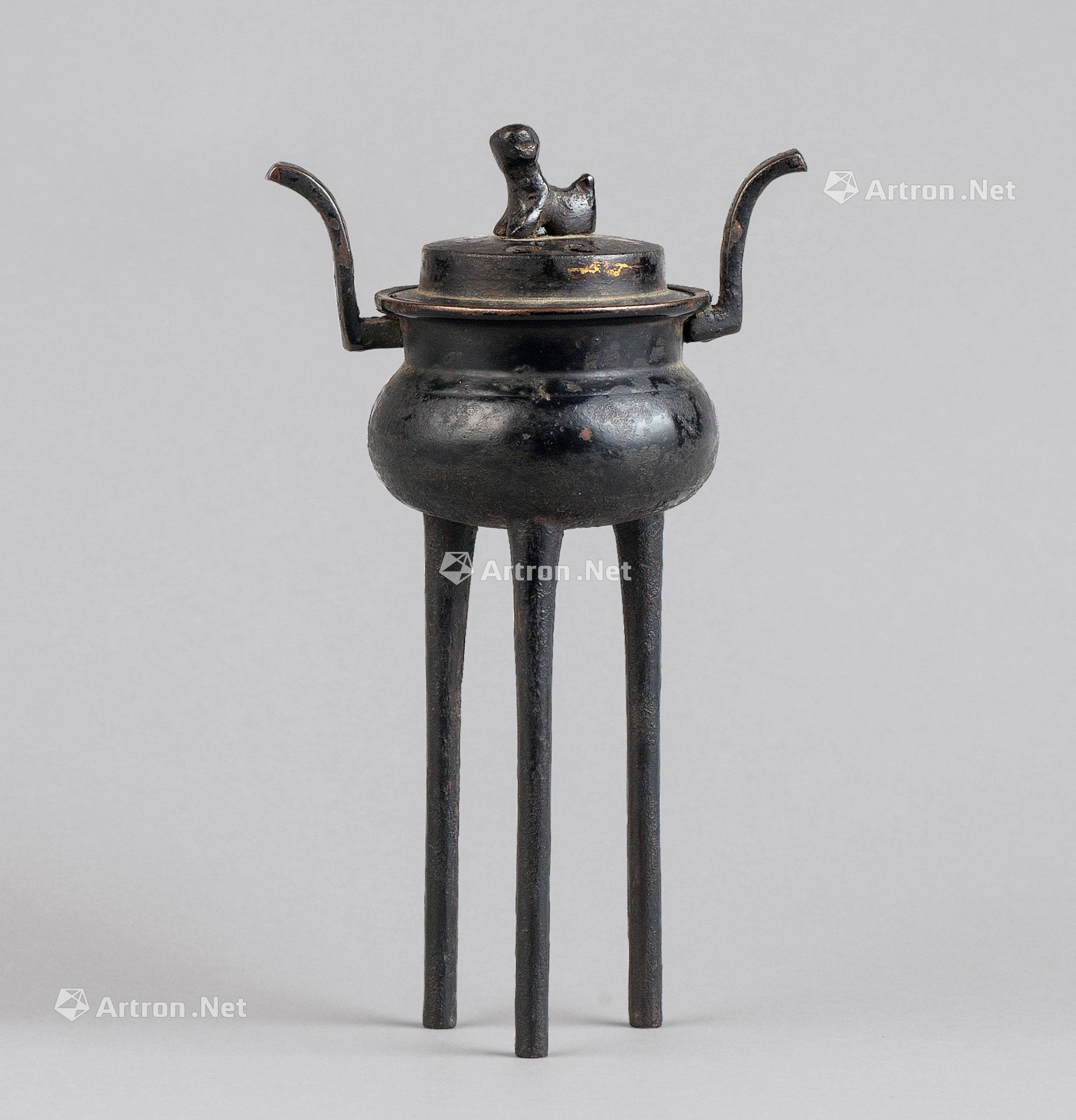 2242 明代(1368～1644) 铜太狮钮双耳高足香炉