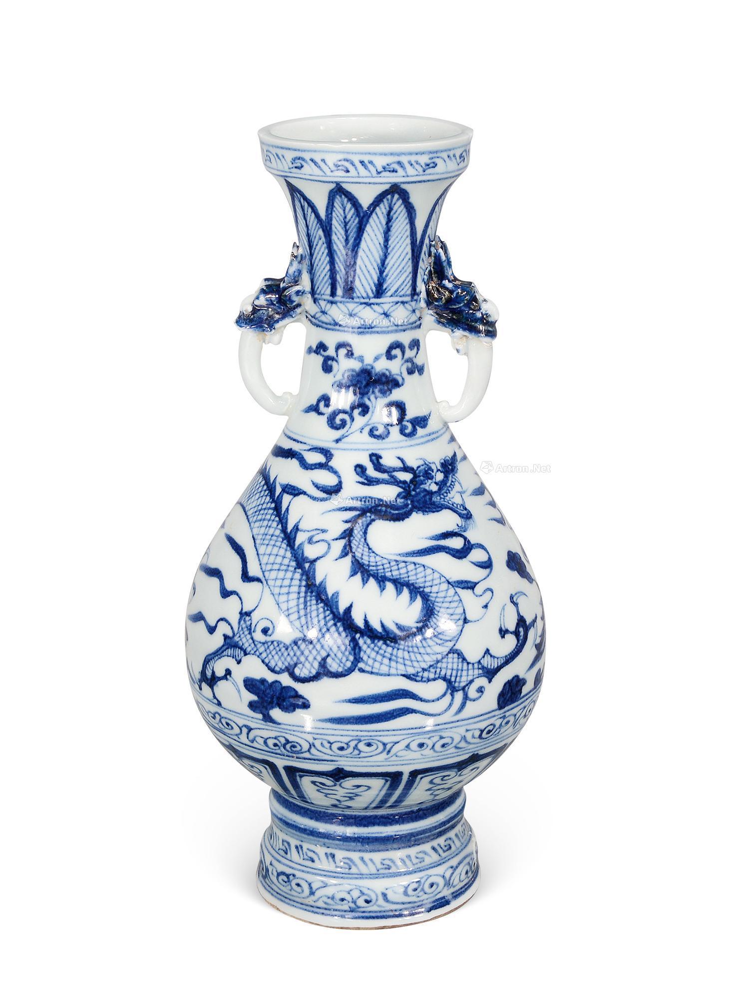 0740元青花龙纹双耳瓶