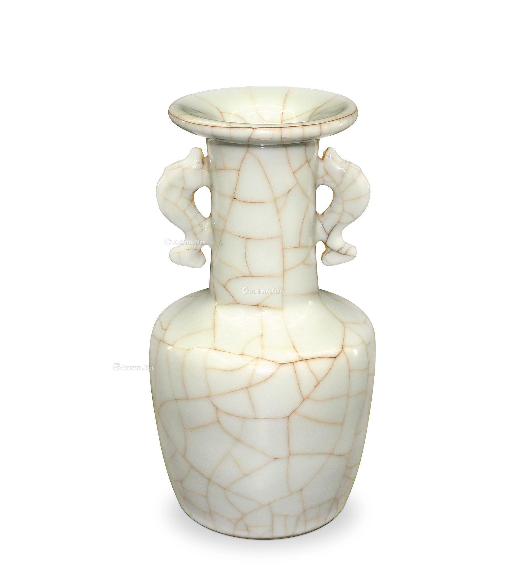 1062 宋 官窑双耳瓶