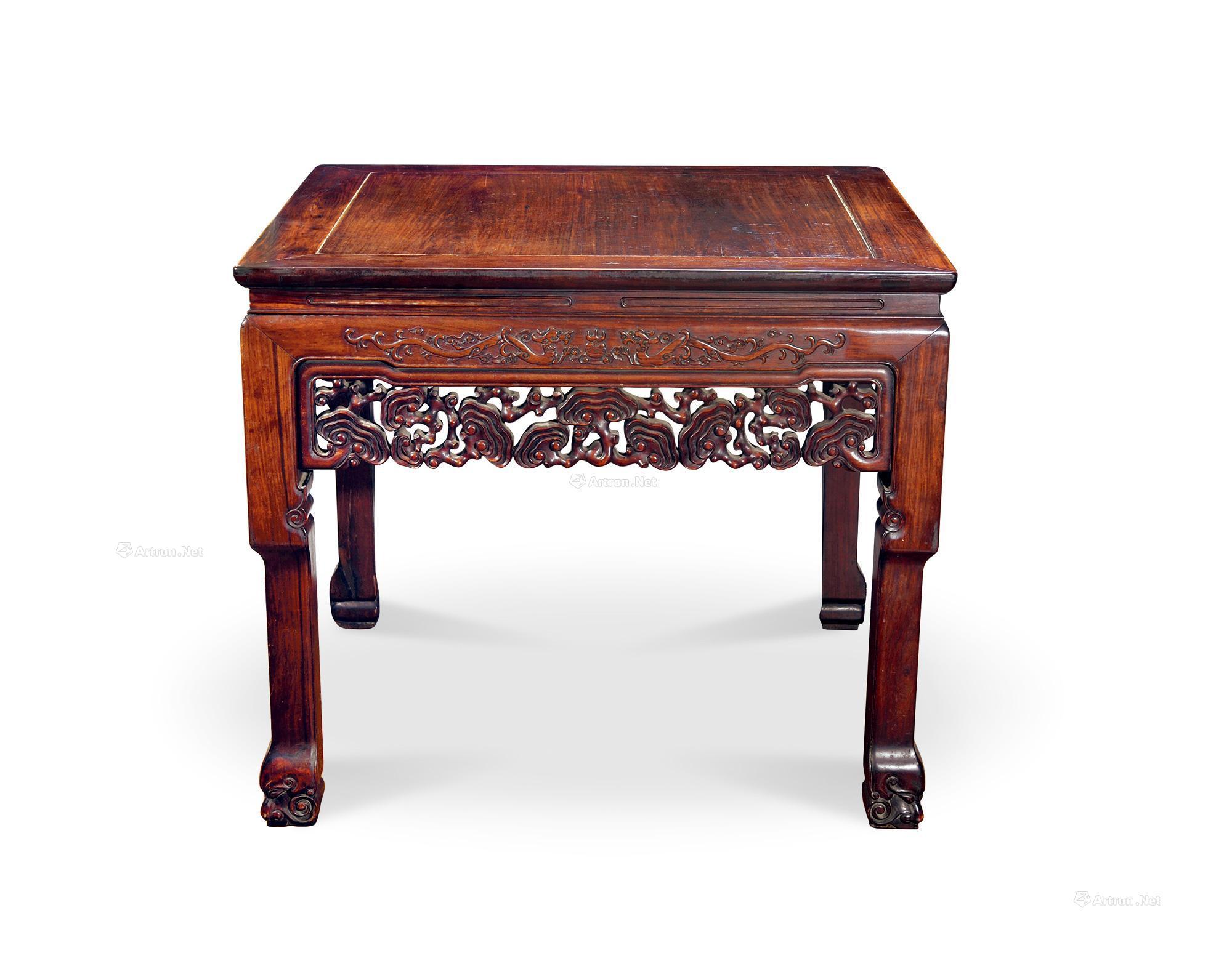 1445 20世纪 红木灵芝纹八仙桌