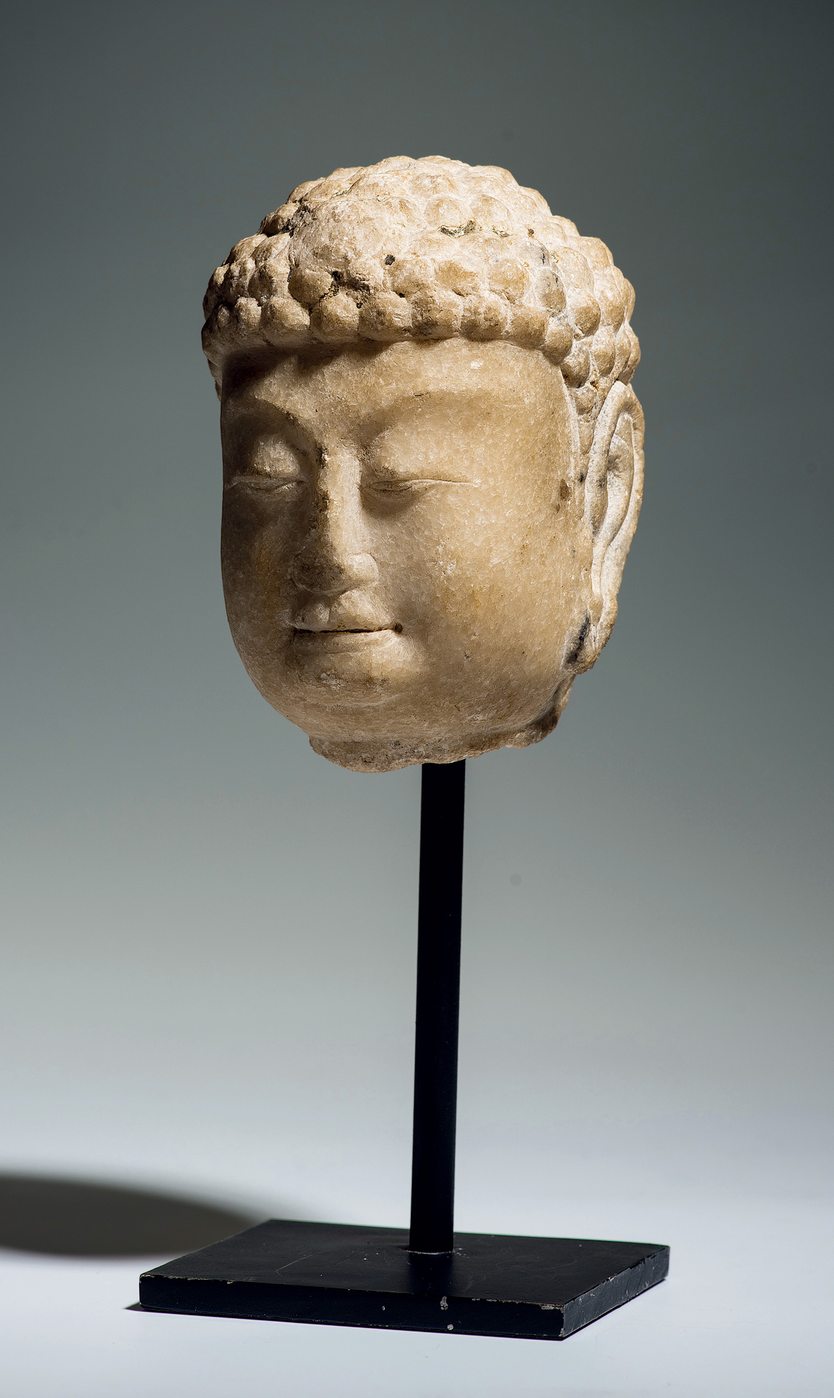 【隋/唐 汉白玉佛头】拍卖品_图片_价格_鉴赏_佛教文物其它_雅昌艺术