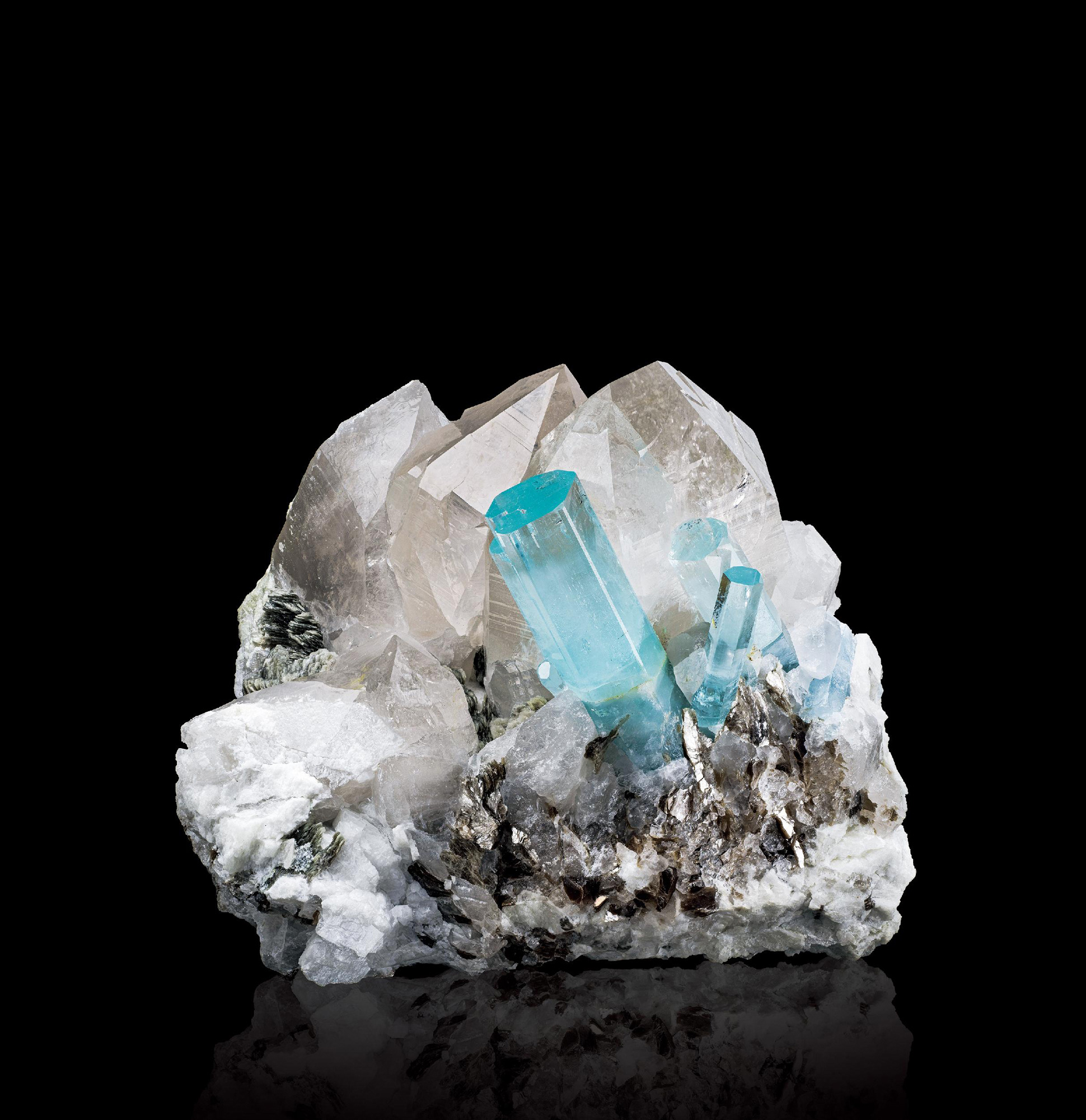 【海蓝宝&水晶&云母】拍卖品_图片_价格_鉴赏_珠宝翡翠_雅昌艺术品拍