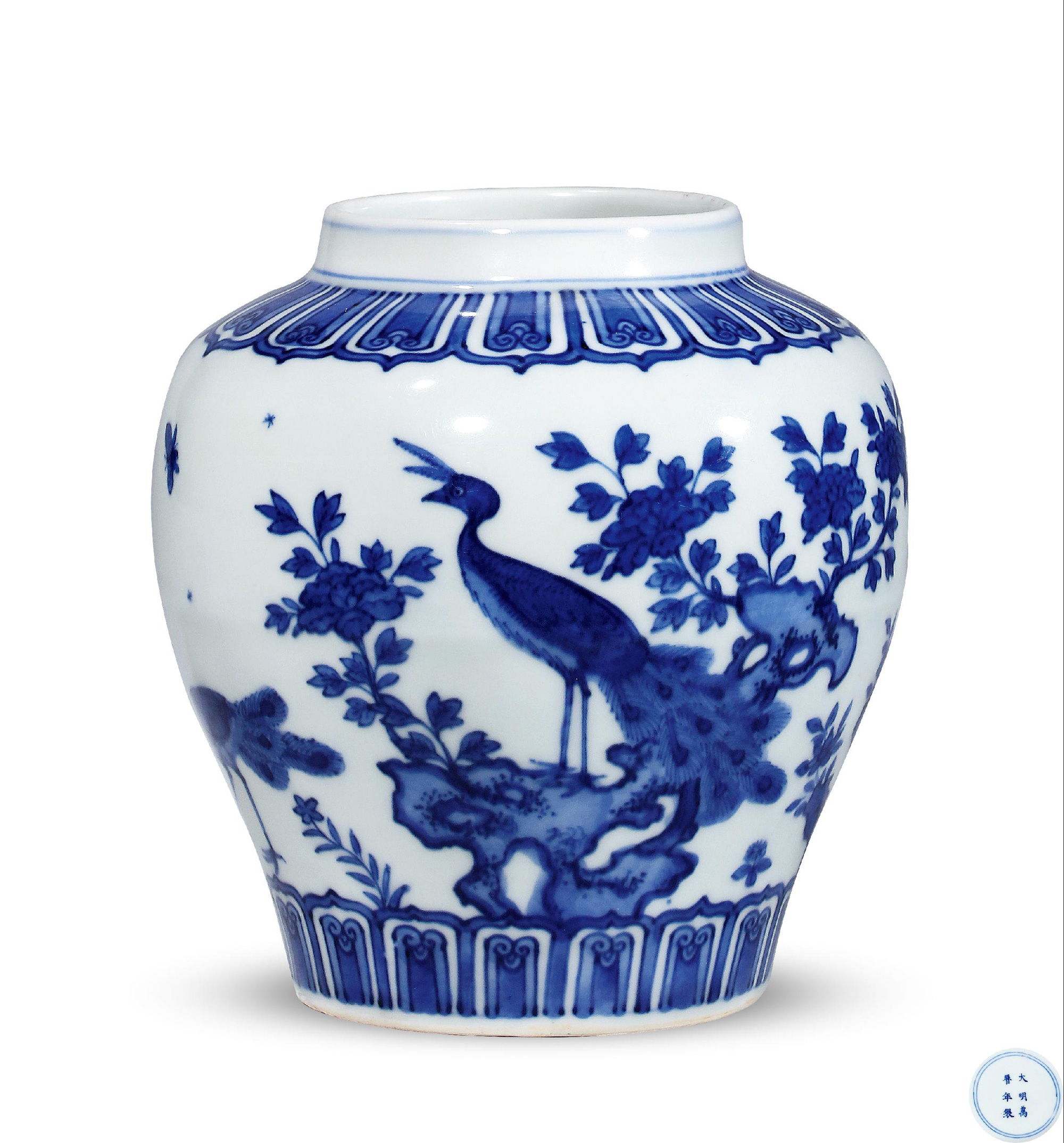 【明万历 青花花蝶孔雀纹罐】拍卖品_图片_价格_鉴赏_明代青花瓷器