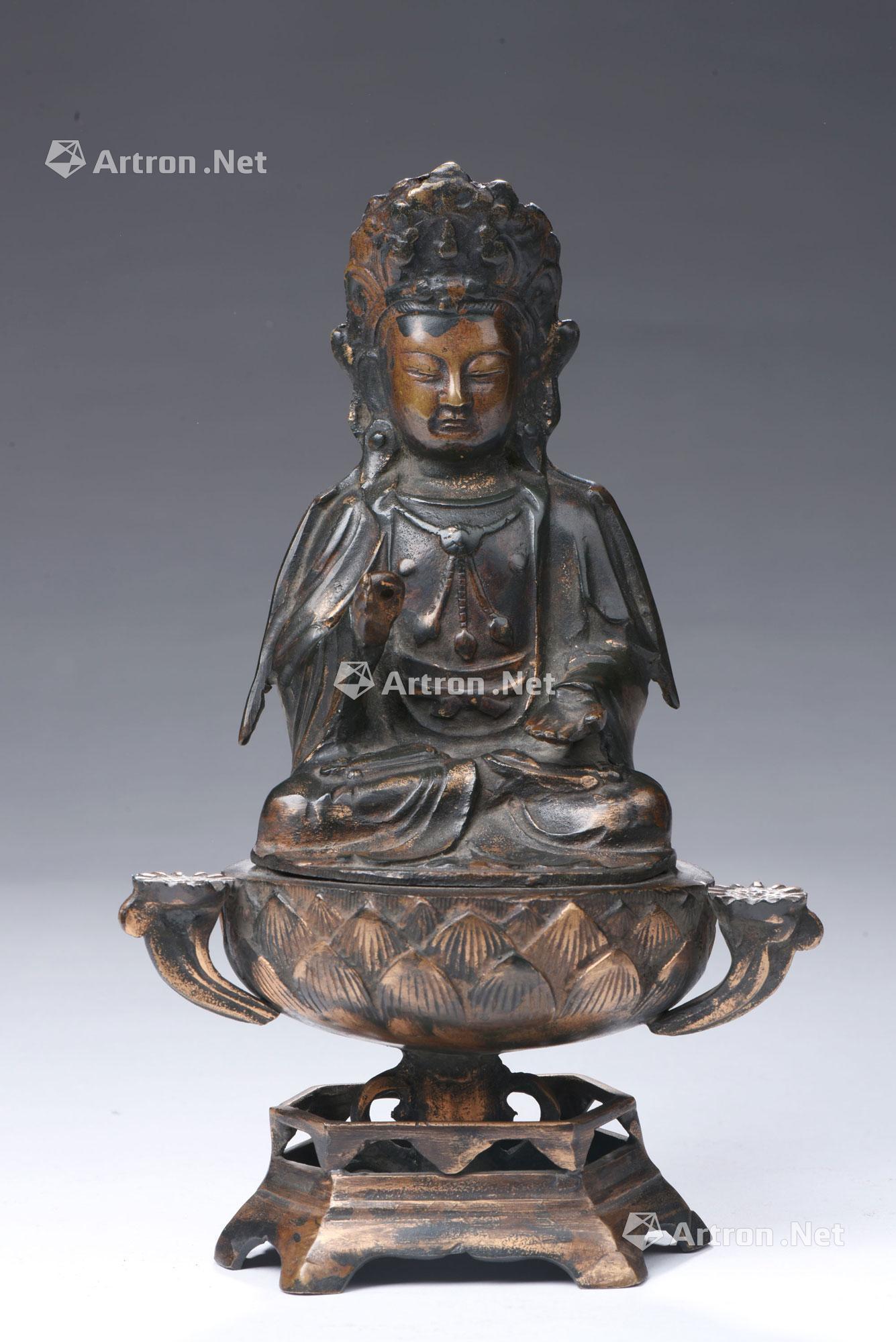 3346清铜局部鎏金坐莲观音像