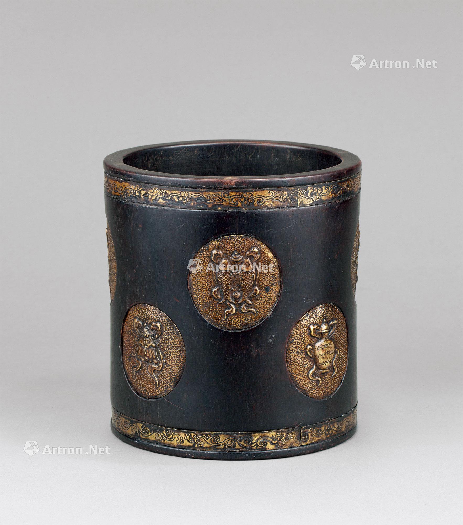 2204 明代(1368-1644)年作 紫檀镶铜八宝纹笔筒