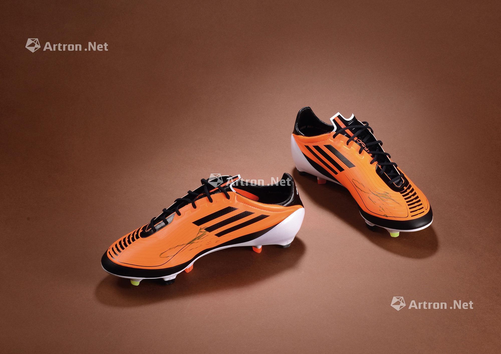 3011梅西亲笔签名adidasf50adizeroprime球员版足球鞋