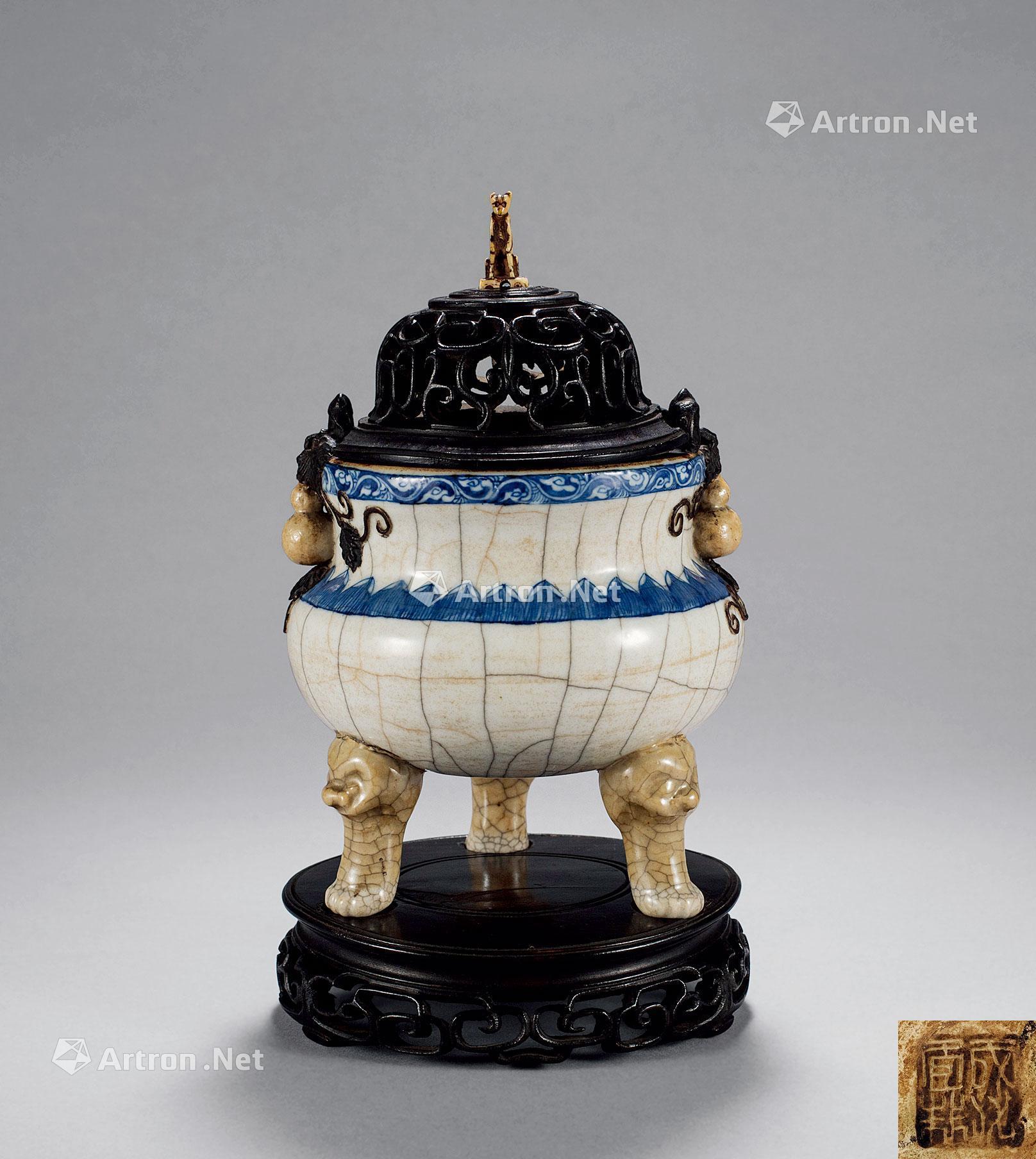 【清 哥釉青花三足香炉】拍卖品_图片_价格_鉴赏_清代单色釉瓷器_雅昌