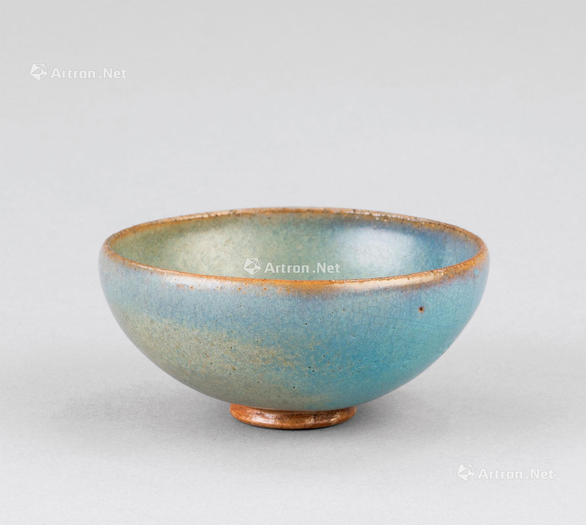 0136 金代(1115-1234年)作 钧窑茶盏