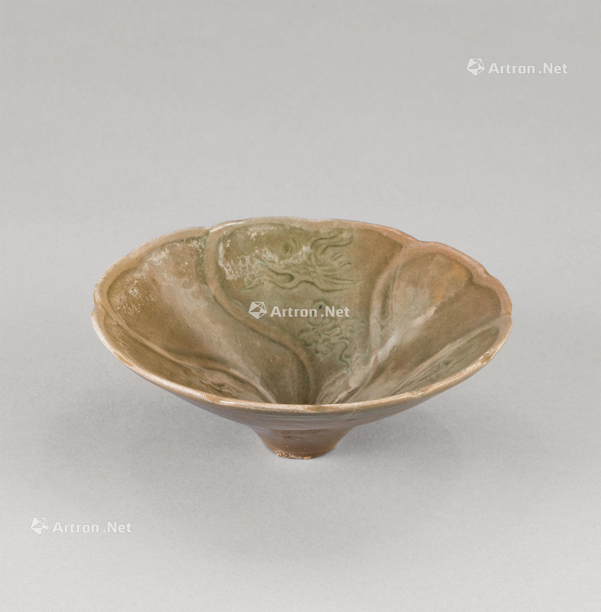 【宋代(960-1279年)作 耀州窑凤纹葵口斗笠盏】拍卖品_图片_价格_鉴赏
