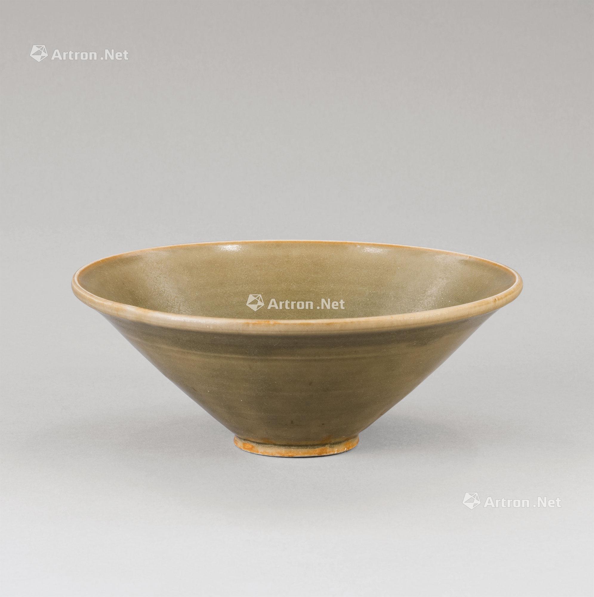 0160 宋代(960-1279年)作 耀州窑斗笠碗