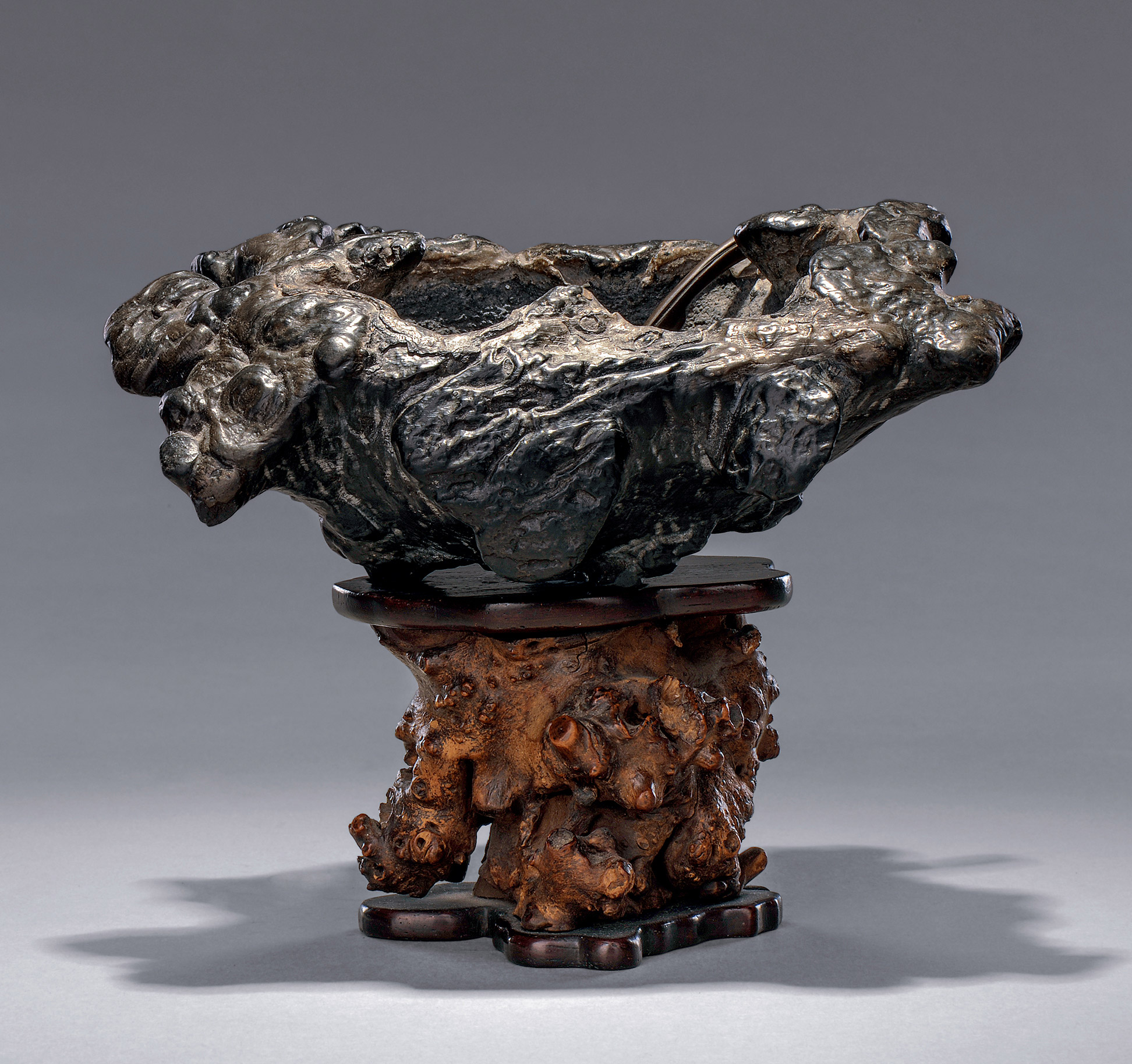 2999 清 灵璧石笔洗