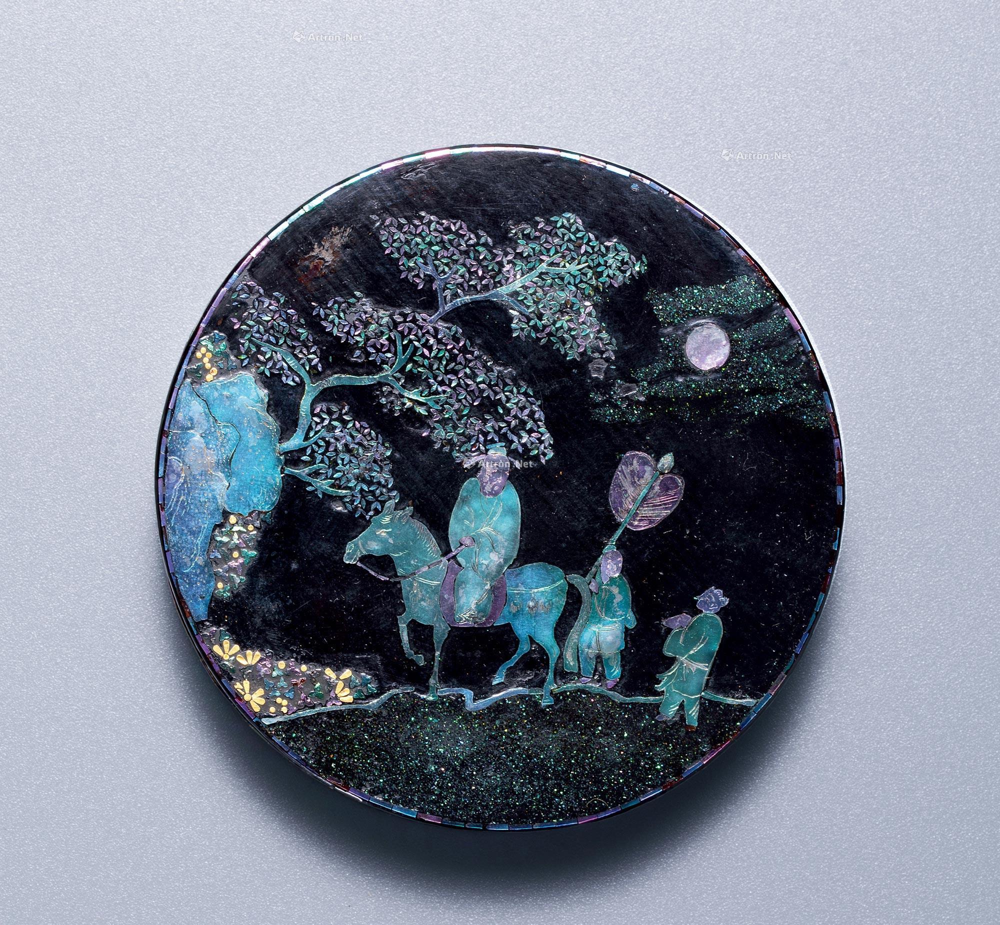 0641清黑漆嵌螺钿人物故事图香盒