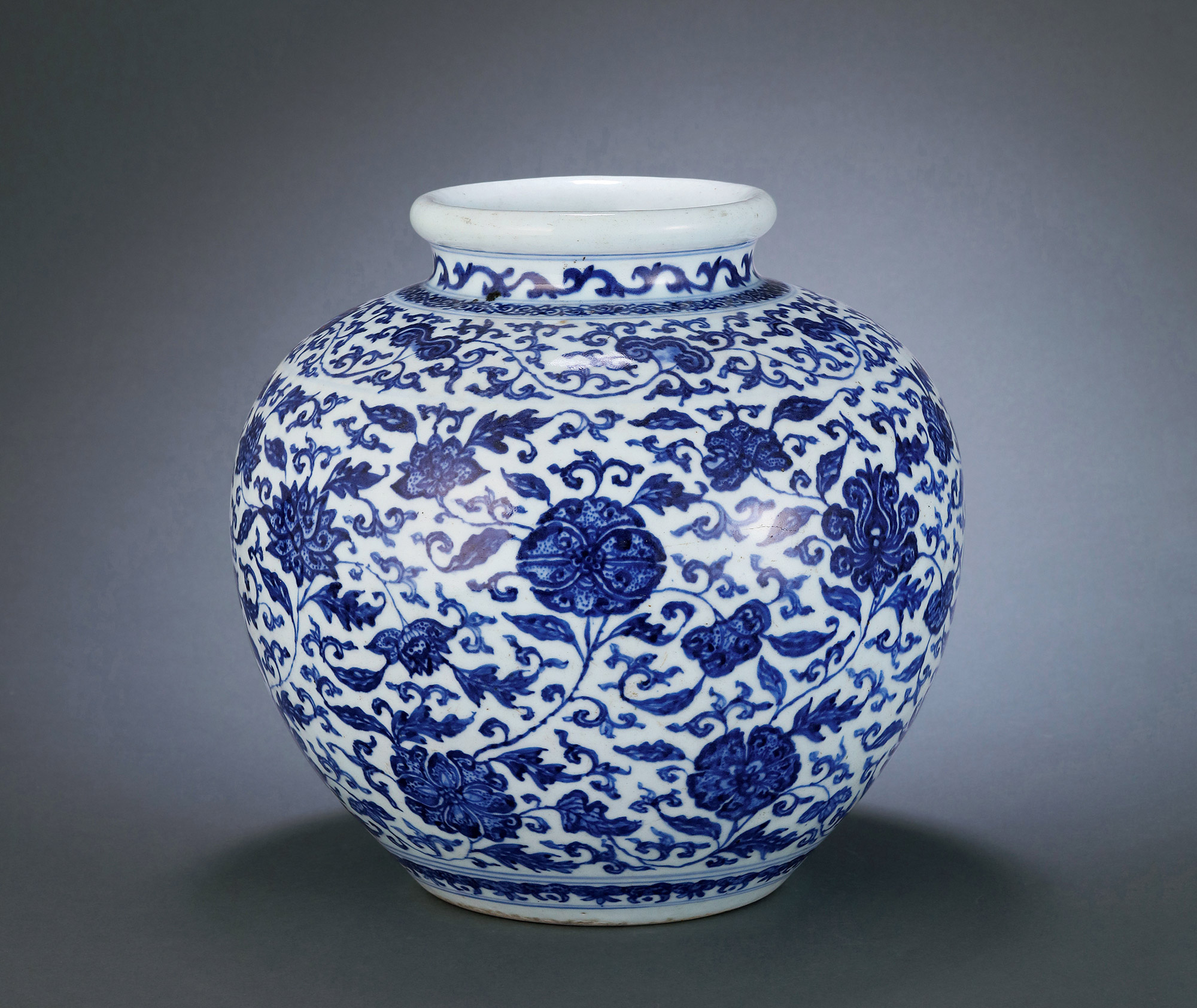 乾隆 青花缠枝花卉纹太白罐】拍卖品_图片_价格_鉴赏_清代青花瓷器