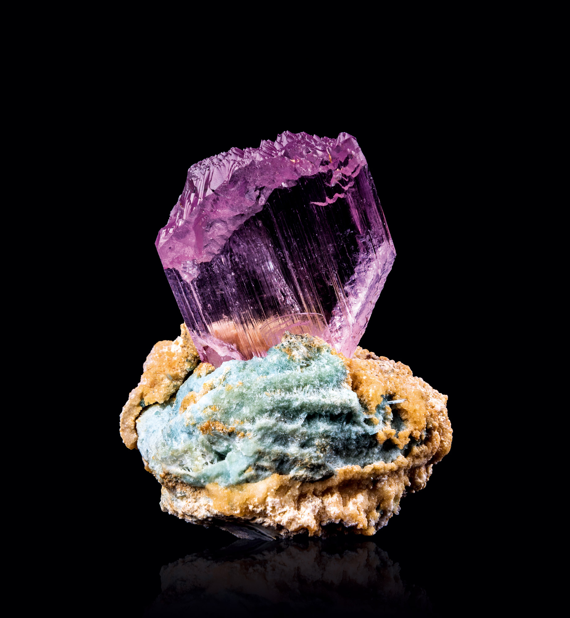 紫锂辉复合之石图片