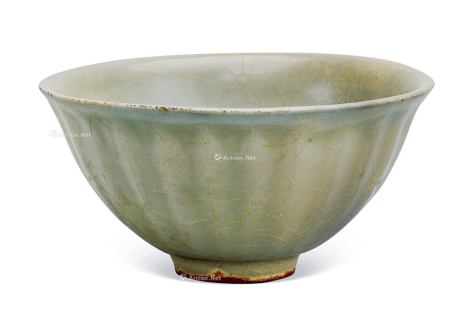 0312 宋 龙泉窑瓜棱碗