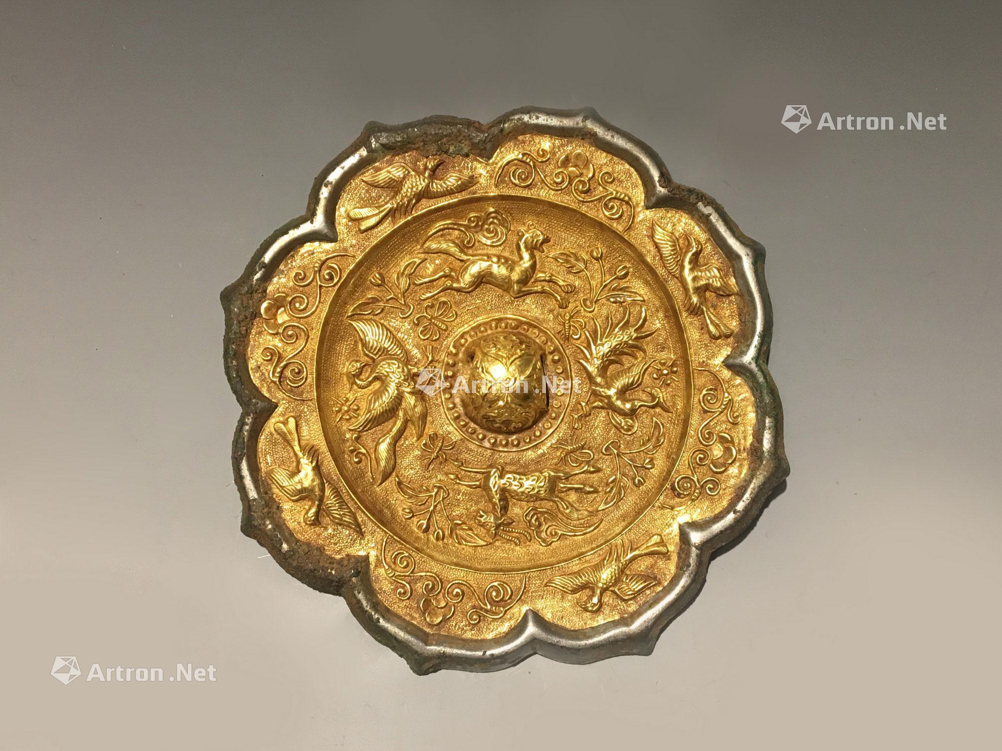 【唐代 尖八角贴金瑞兽纹青铜镜】拍卖品_图片_价格_鉴赏_青铜器_雅昌