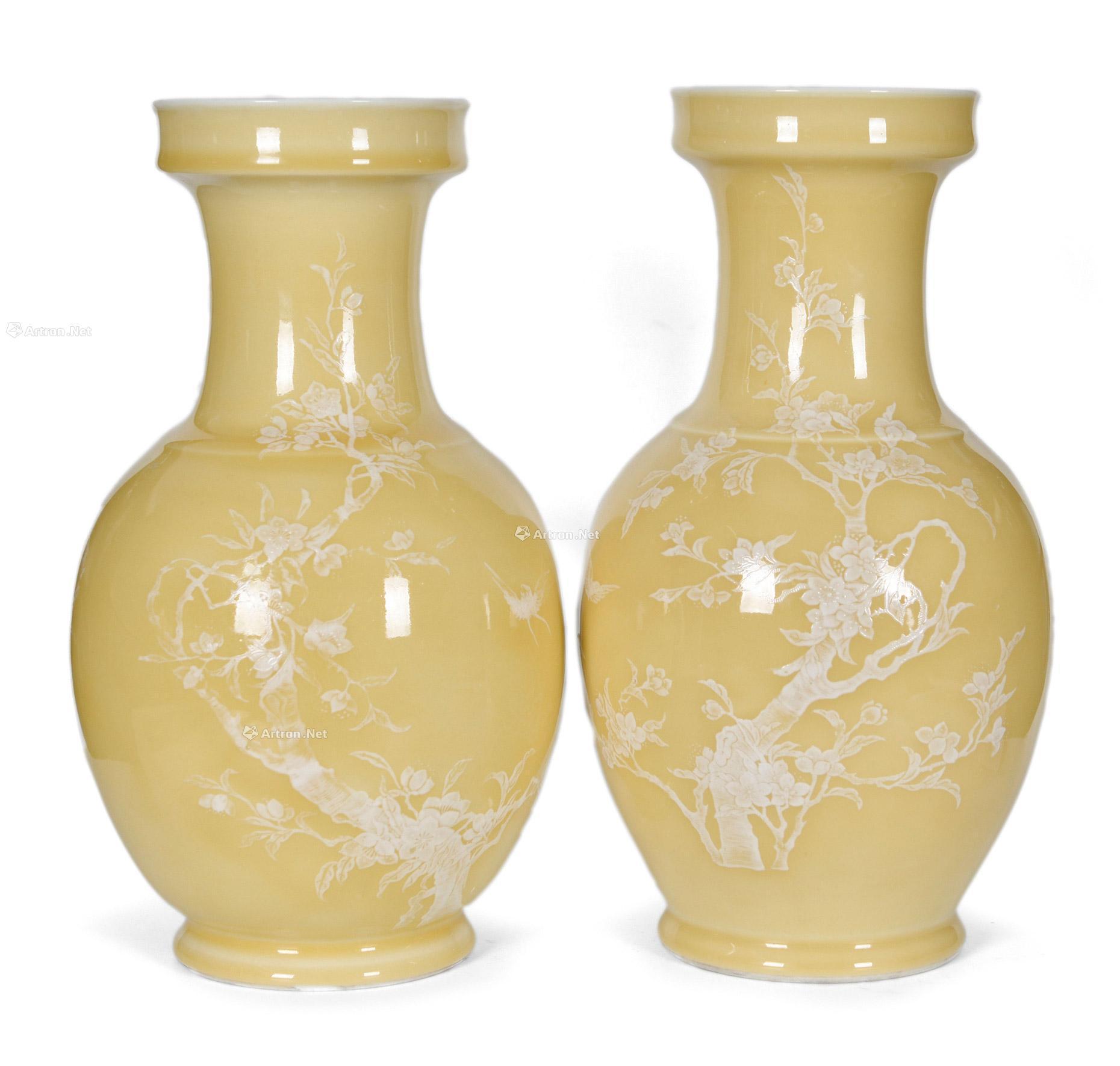 0123 50年代 黄釉堆白花鸟瓶 (一对)