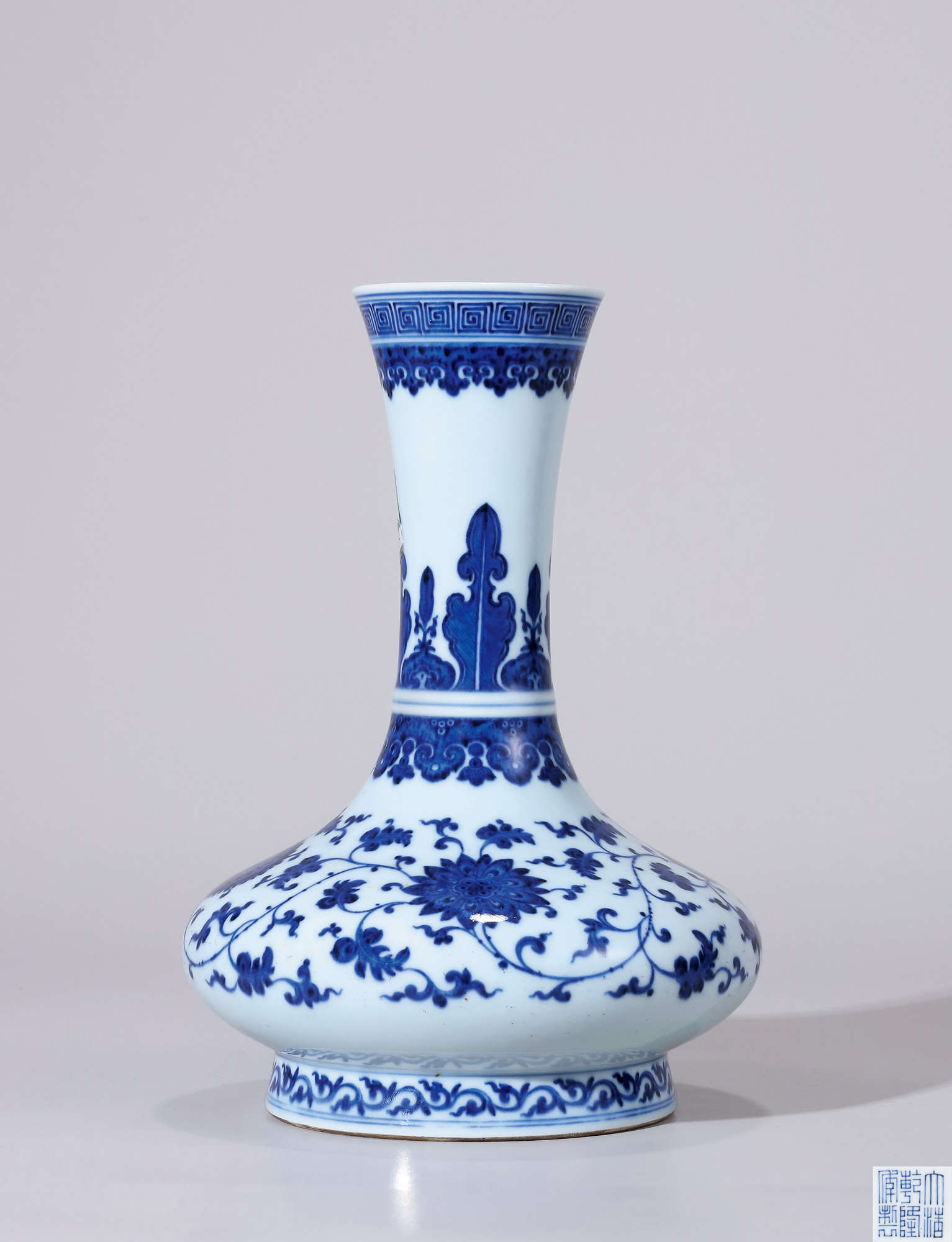 纹撇口扁瓶】拍卖品_图片_价格_鉴赏_清代青花瓷器_雅昌艺术品拍卖网