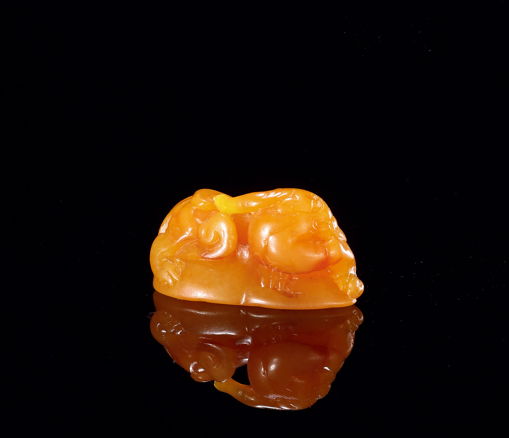 6456清早期田黄冻盘螭钮葫芦形章料