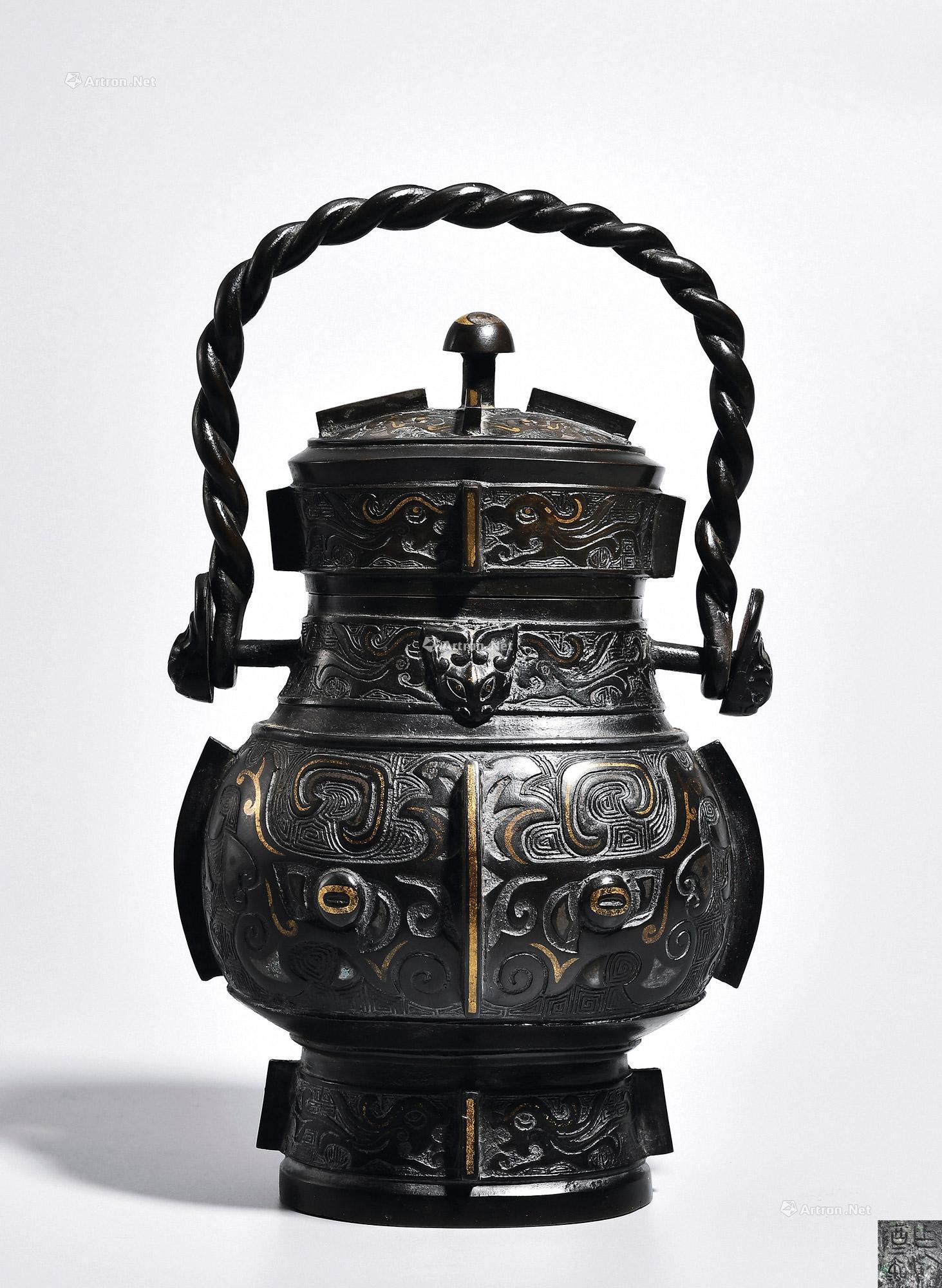 【清早期 铜错金银饕餮纹提梁卣】拍卖品_图片_价格_鉴赏_铜器_雅昌