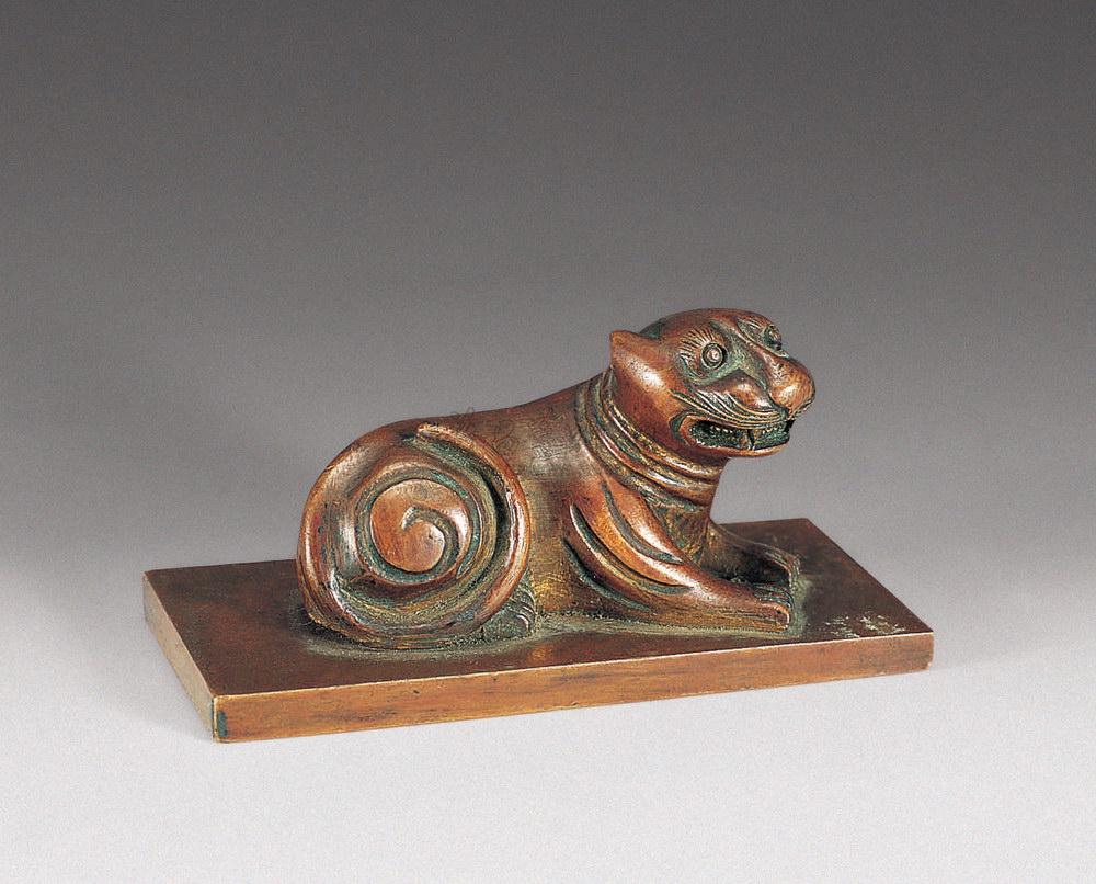 1900清中期铜虎形镇纸