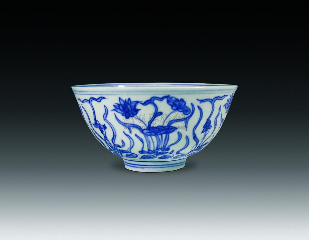 【明成化—弘治 青花荷莲纹碗】拍卖品_图片_价格_鉴赏_明代青花瓷器