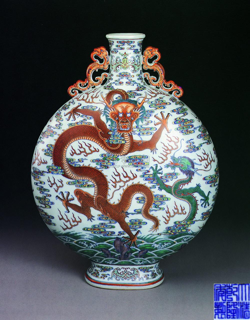 斗彩海水云龙纹夔龙耳扁瓶】拍卖品_图片_价格_鉴赏_清代斗彩瓷器