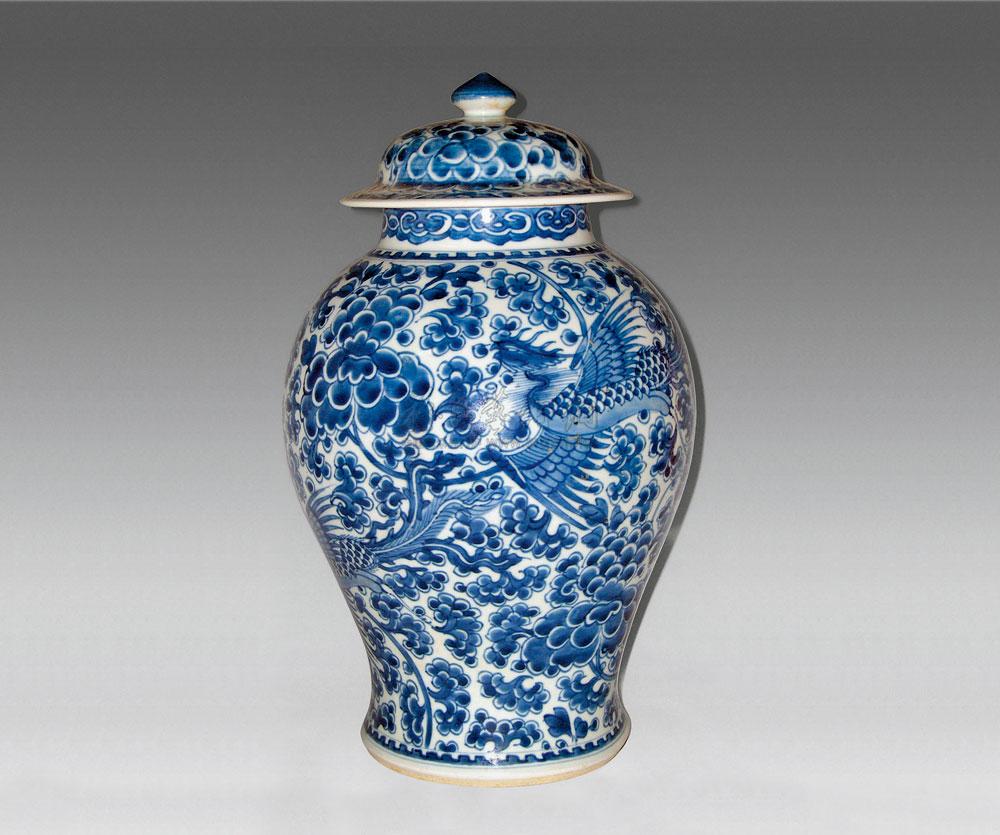 114 清·康熙 青花凤穿花将军罐