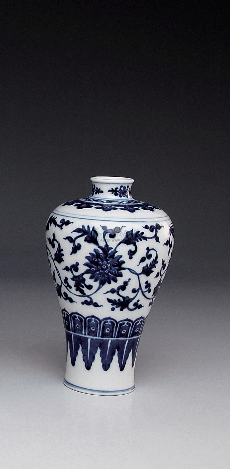 【乾隆 青花缠枝梅瓶】拍卖品_图片_价格_鉴赏_清代青花瓷器_雅昌艺术